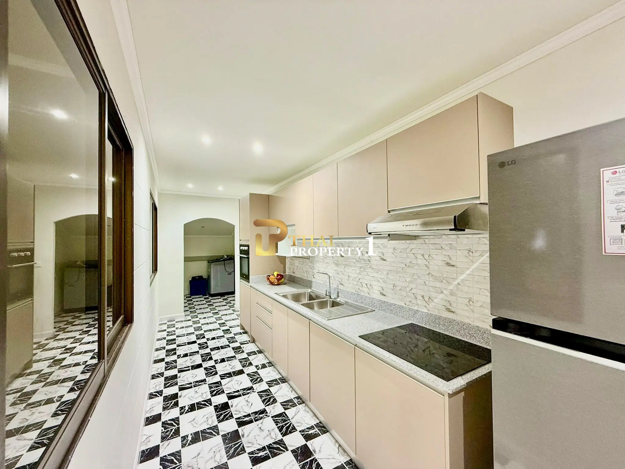 Newly Renovated Pool Villa– East Pattaya 4 Bedrooms Fully Furnished | 6.95 MB