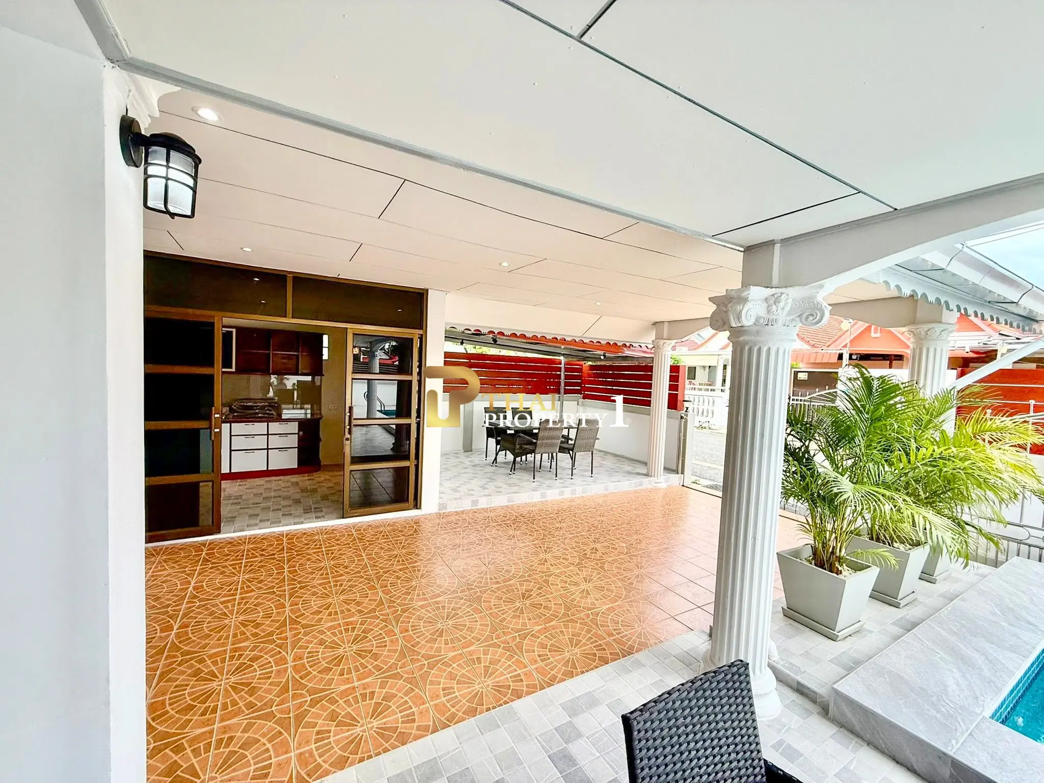 Newly Renovated Pool Villa– East Pattaya 4 Bedrooms Fully Furnished | 6.95 MB
