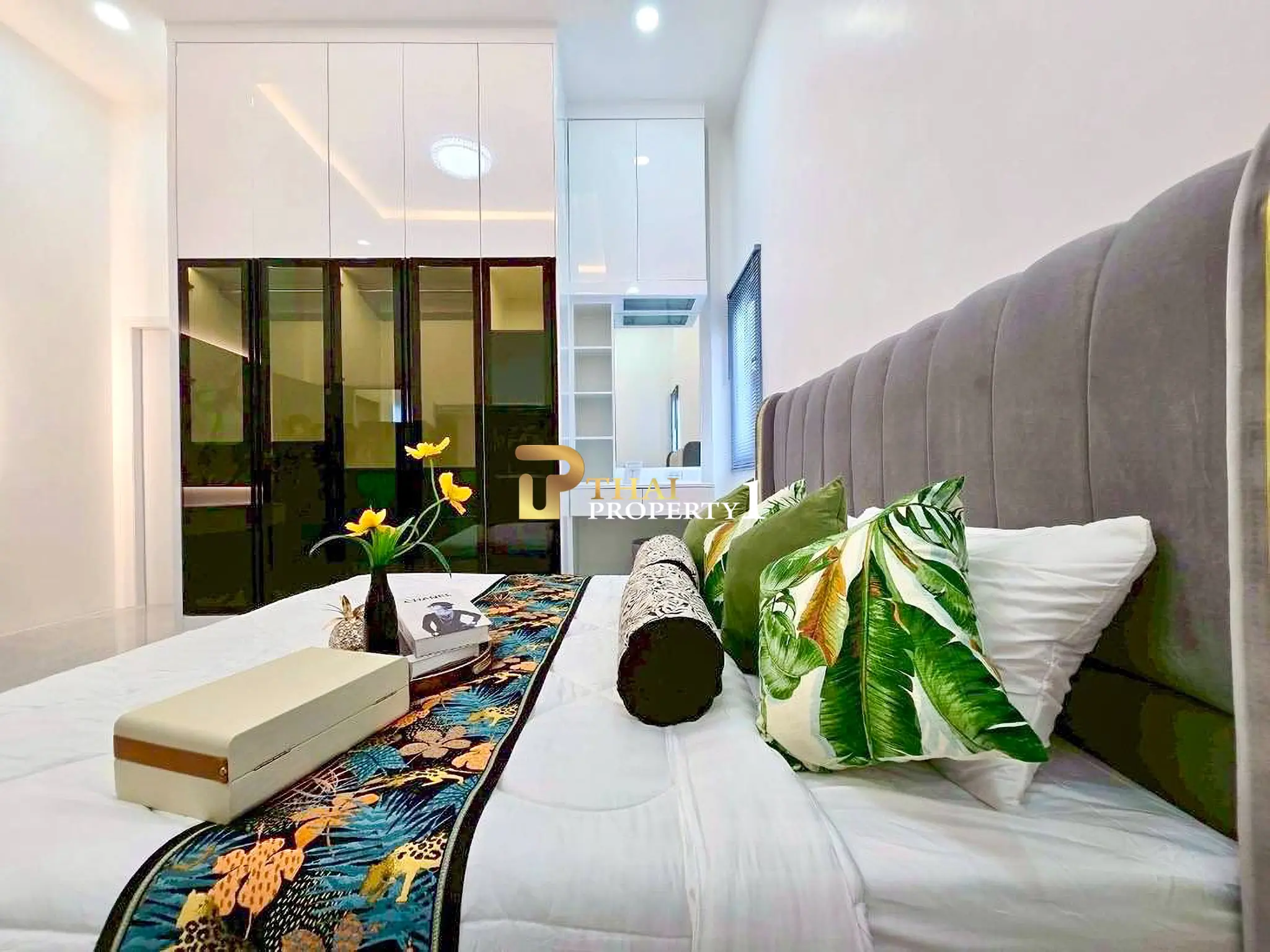  Modern Luxury Home for Sale in East Pattaya, Fully Furnished, 6.59 MB