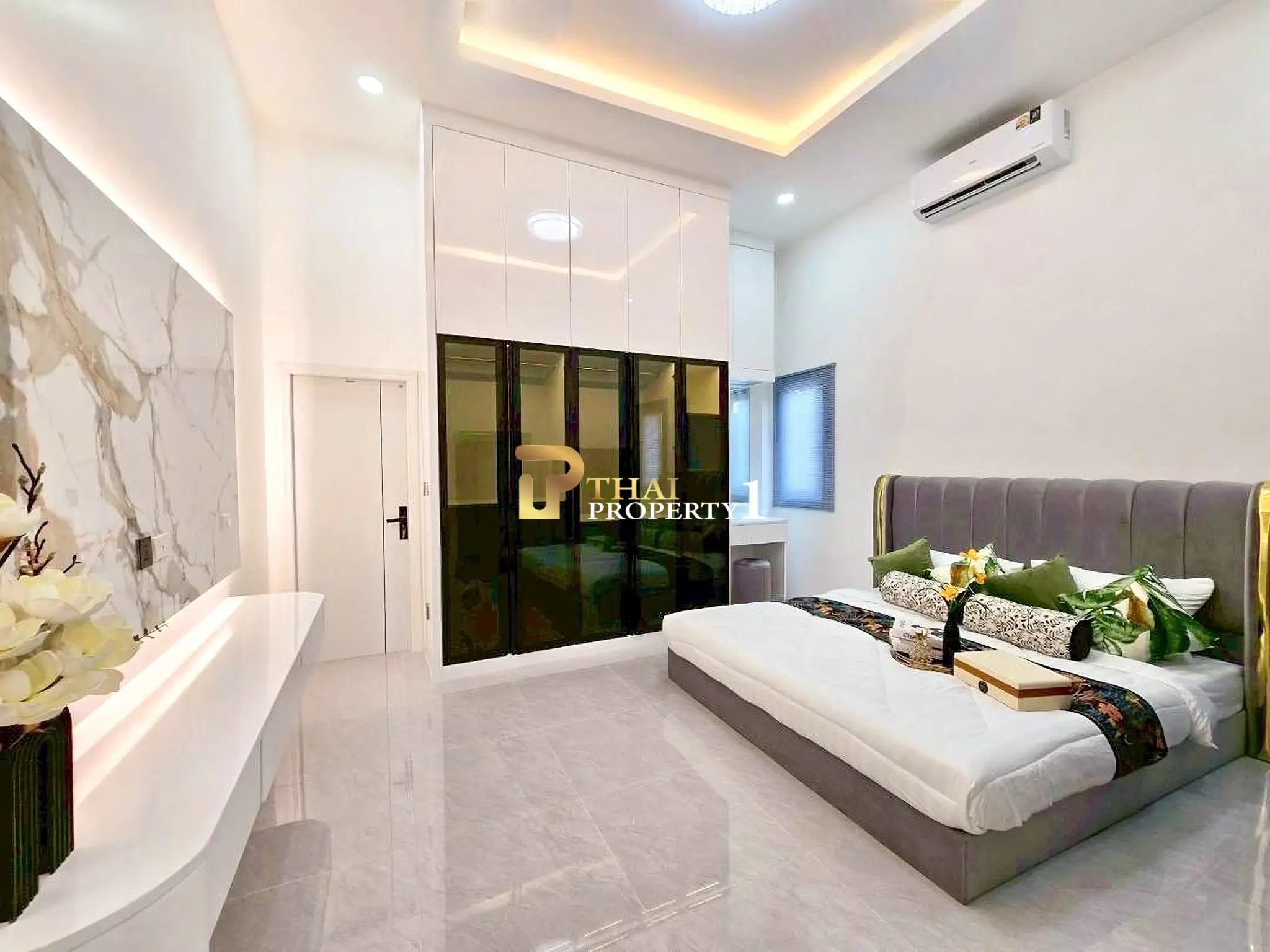  Modern Luxury Home for Sale in East Pattaya, Fully Furnished, 6.59 MB