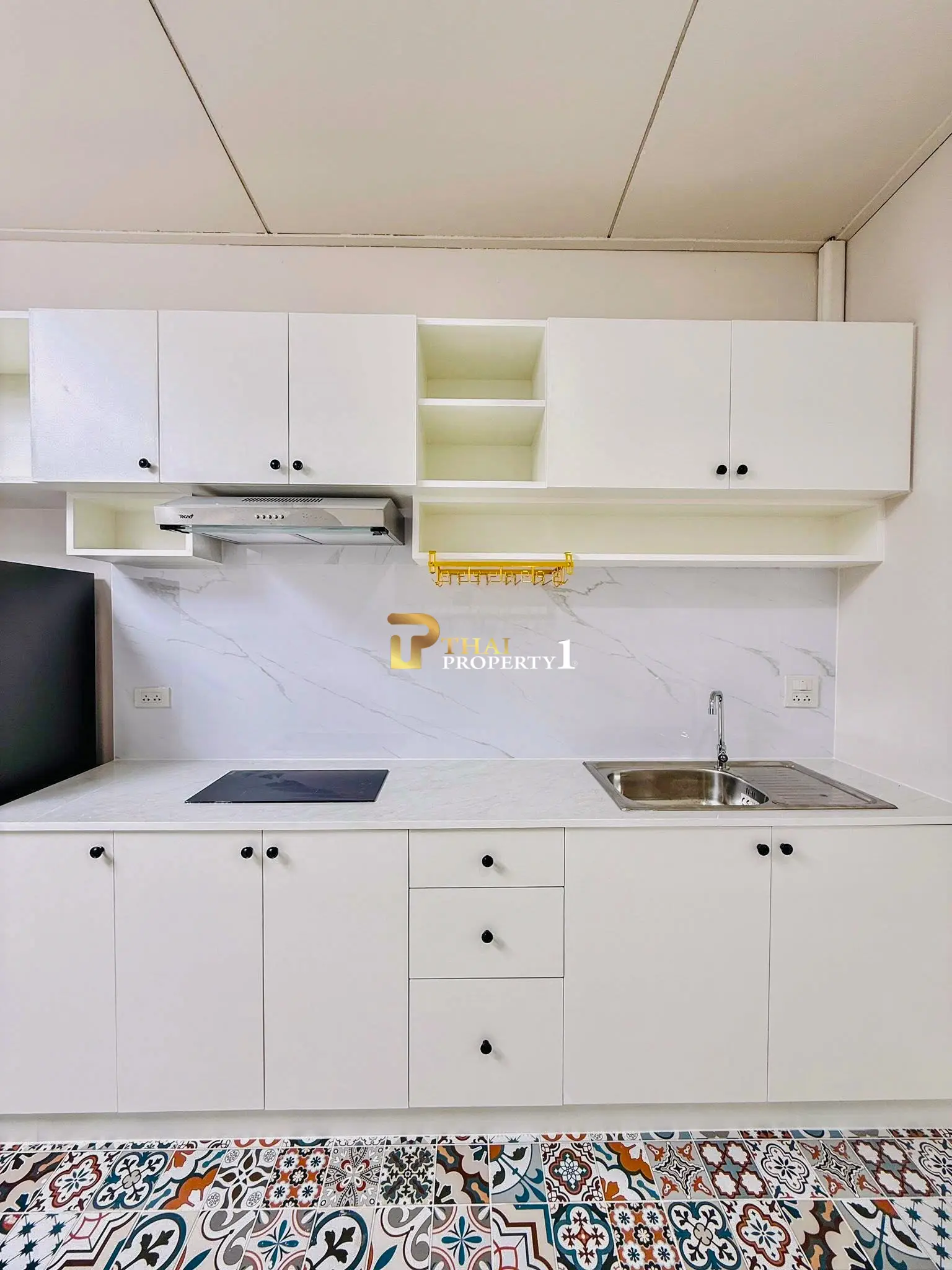 Ready to Move In House for Sale – Classic Home 3 Bedrooms, Fully Furnished, 4.99 Million Baht 