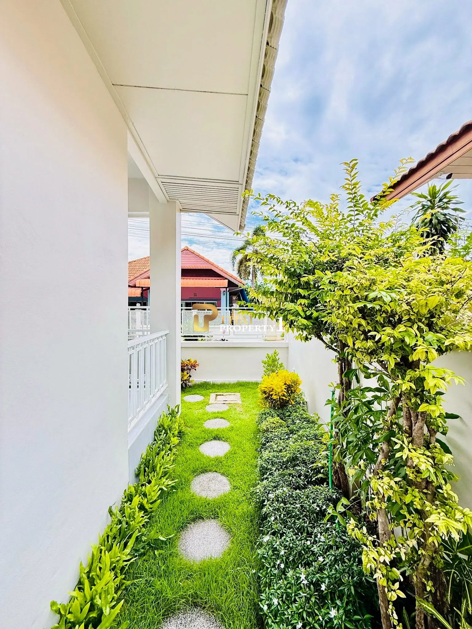 Ready to Move In House for Sale – Classic Home 3 Bedrooms, Fully Furnished, 4.99 Million Baht 