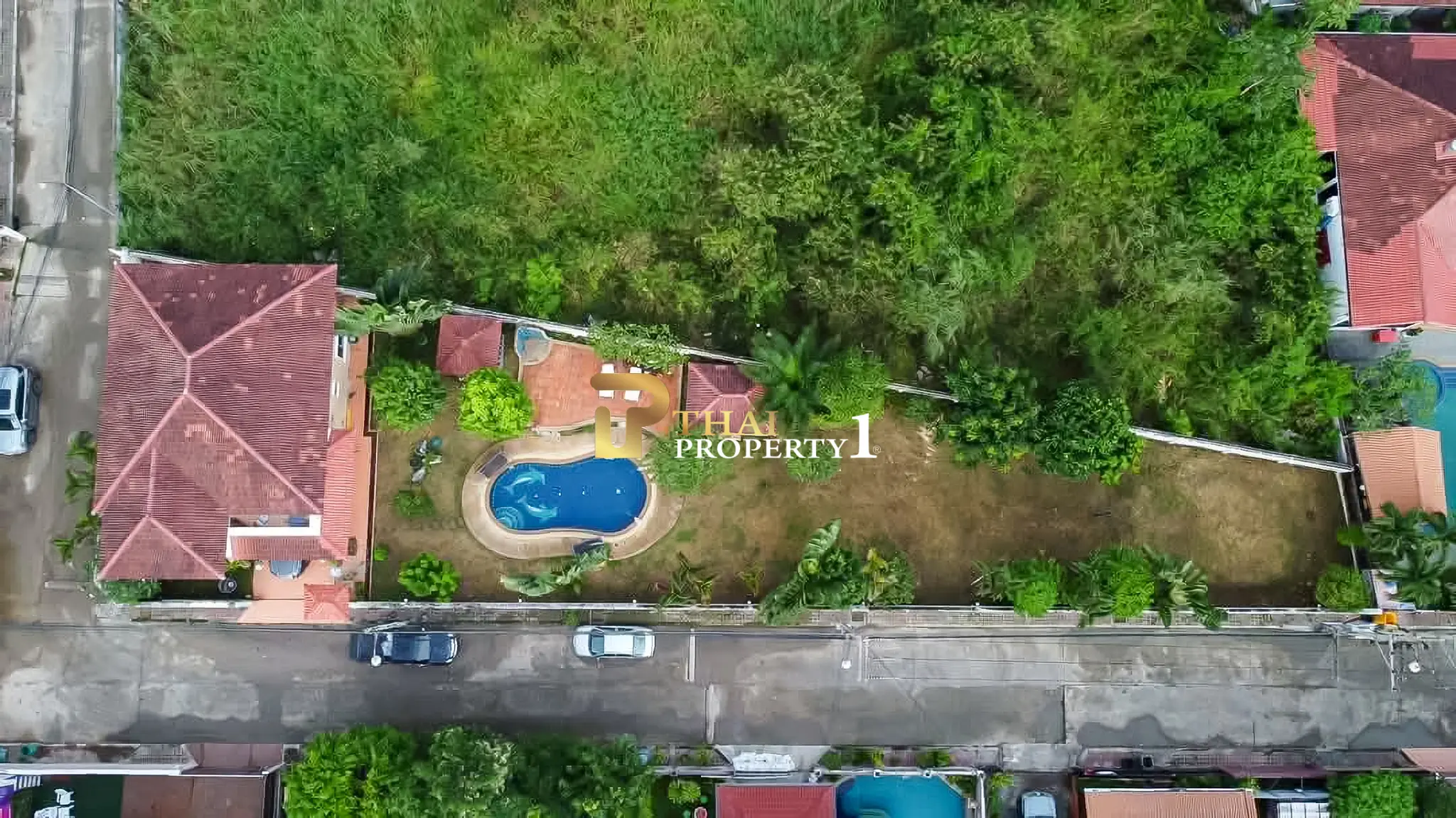 Spacious 3-Bedroom Pool Villa for Sale Near Jomtien Beach Large Garden - View Point Village