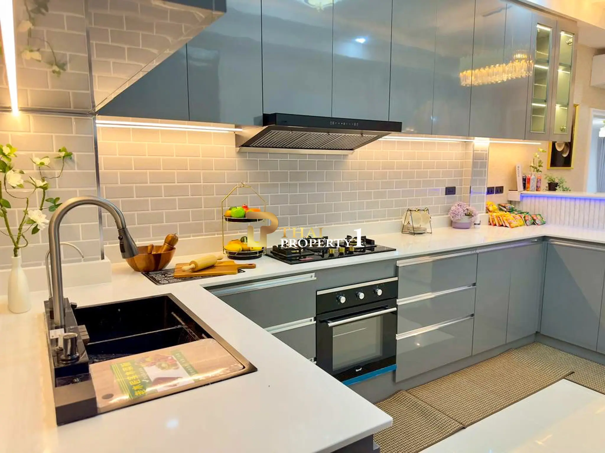 Single House with Private Pool Paradise Hill 2, Pattaya 3 Bedroom 7.99 Million Baht 