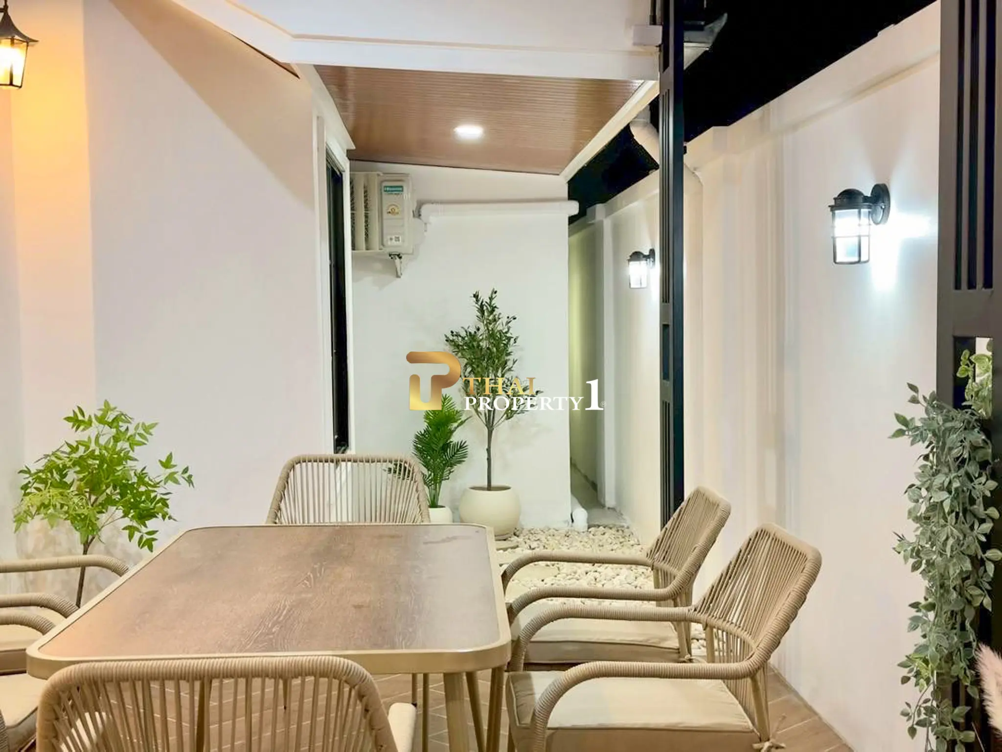 Single House with Private Pool Paradise Hill 2, Pattaya 3 Bedroom 7.99 Million Baht 