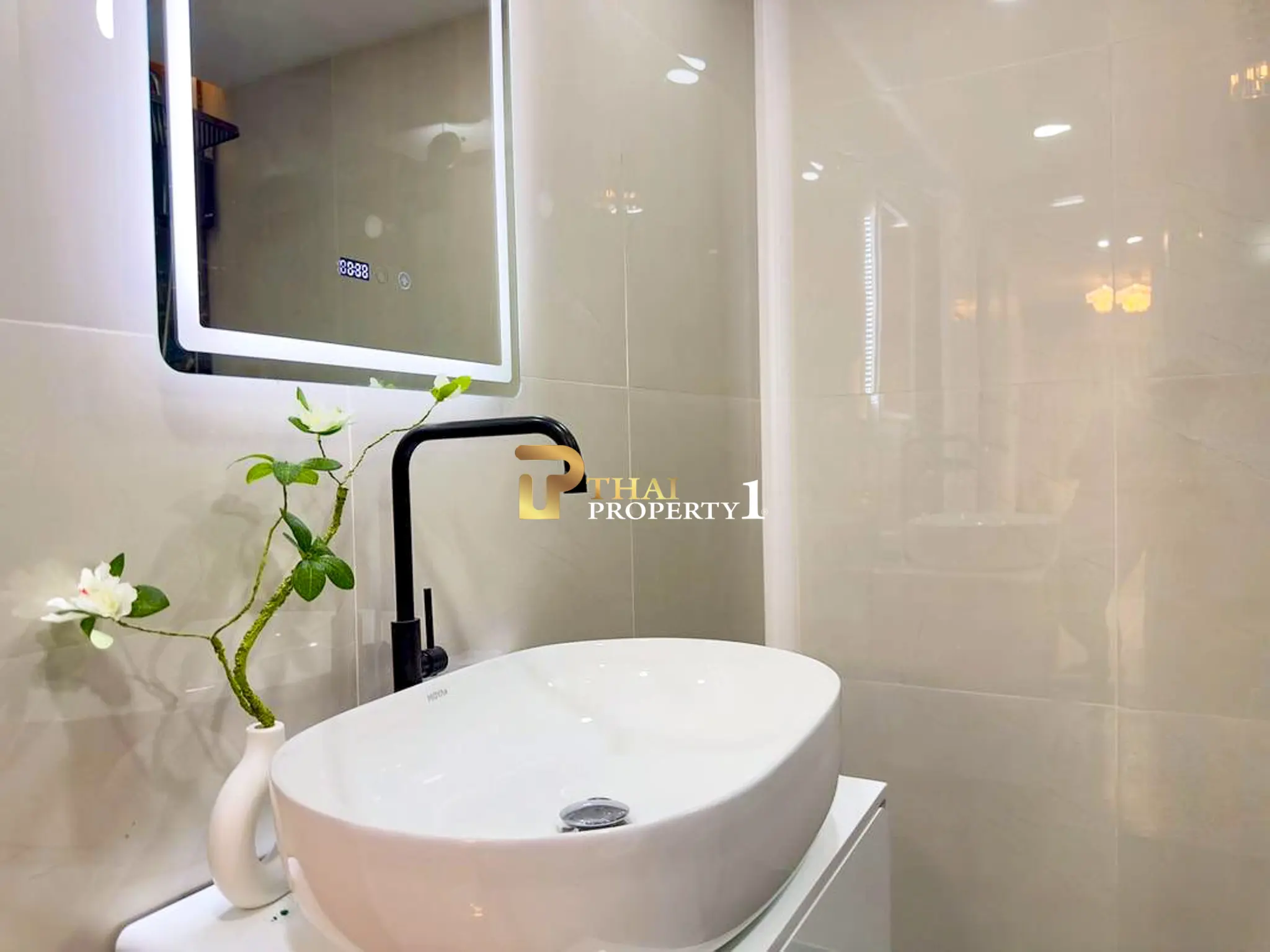 Single House with Private Pool Paradise Hill 2, Pattaya 3 Bedroom 7.99 Million Baht 