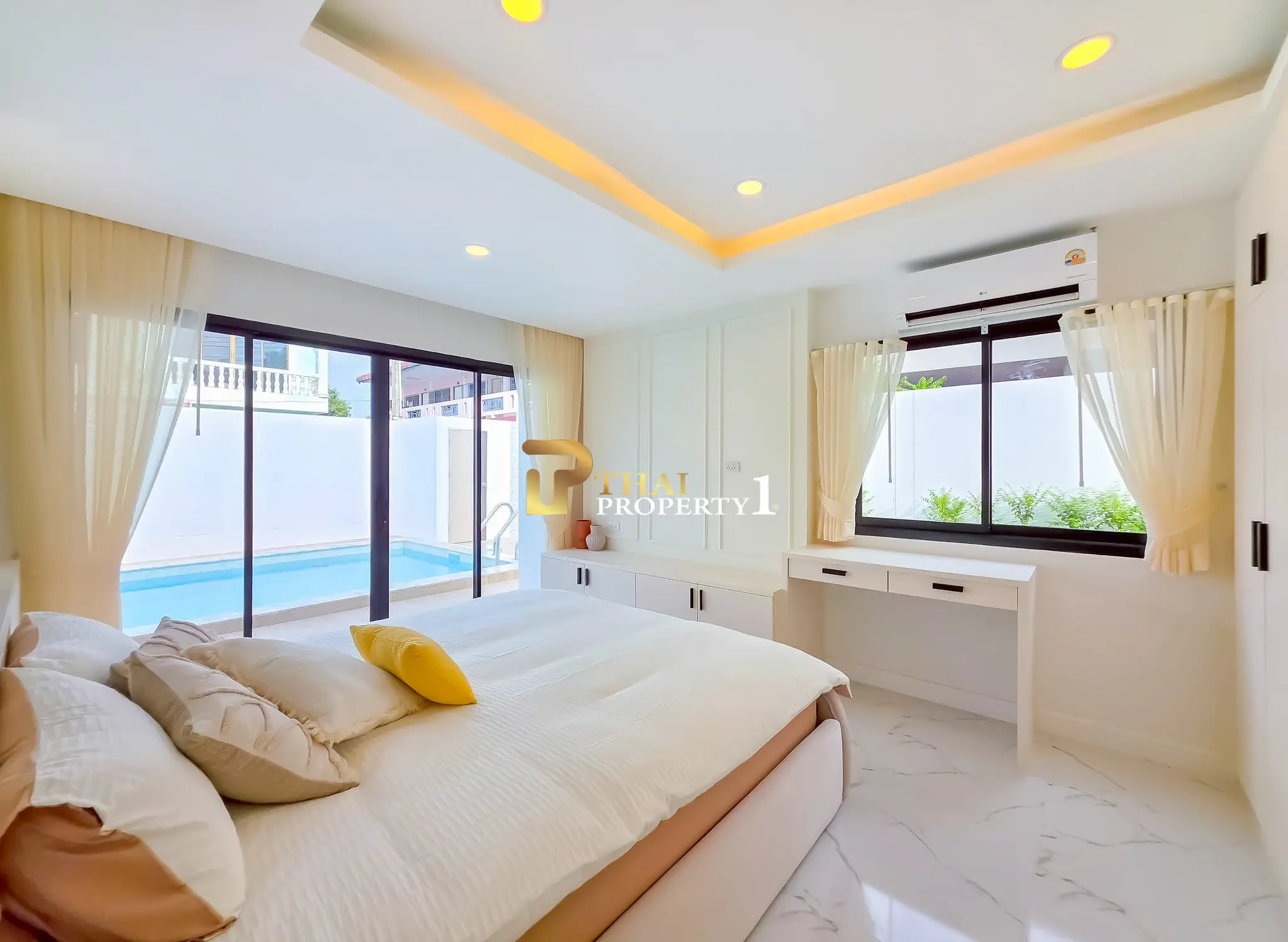 ขาย บ้านพร้อมสระว่ายน้ำ 5 ห้องนอน รีโนเวทใหม่ ใกล้ชายหาด พัทยาใต้ เทพประสิทธิ์