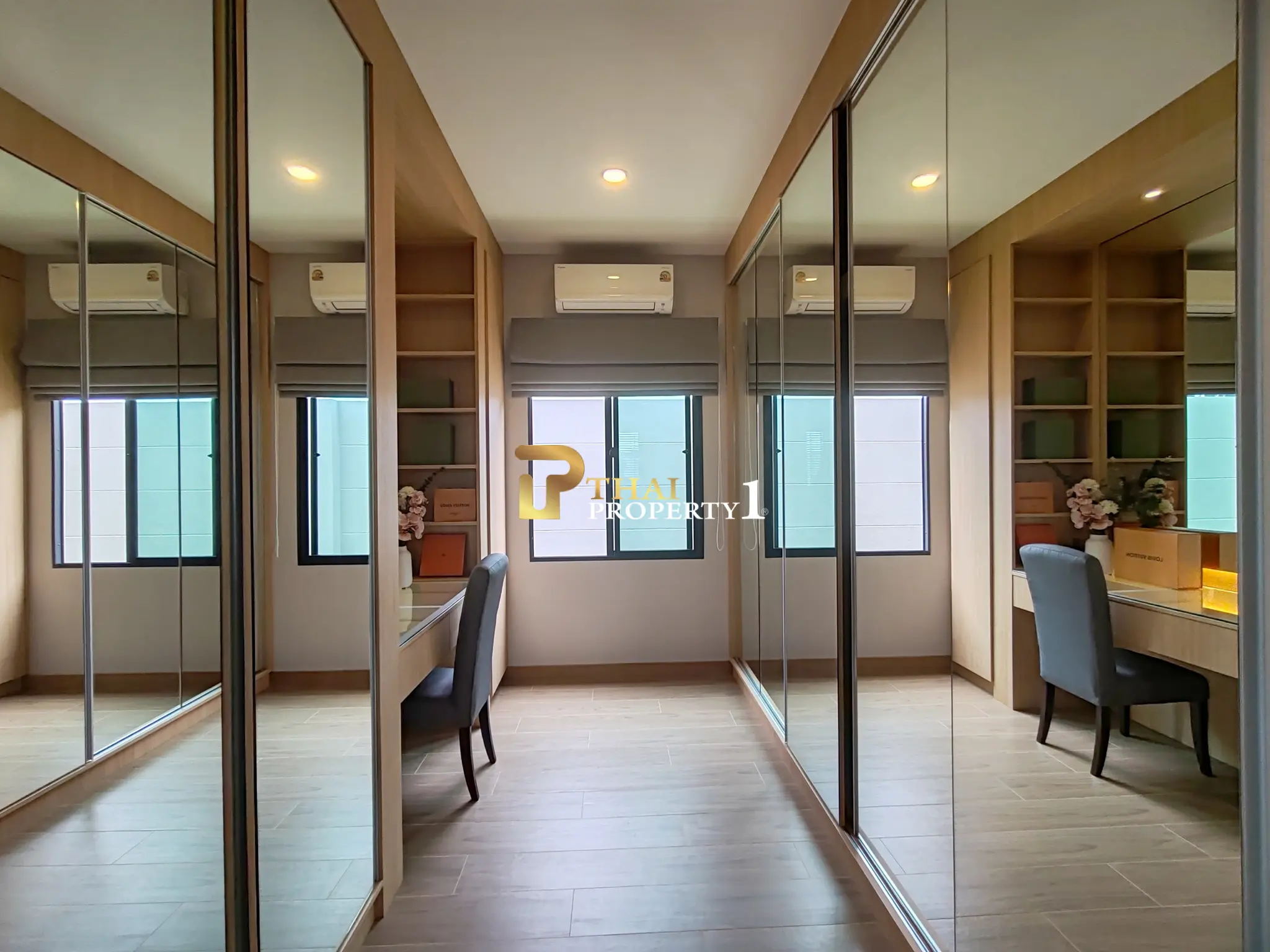 Freestanding Hilltop Luxury Pool Villa For Sale Near Mabprachan Lake 
