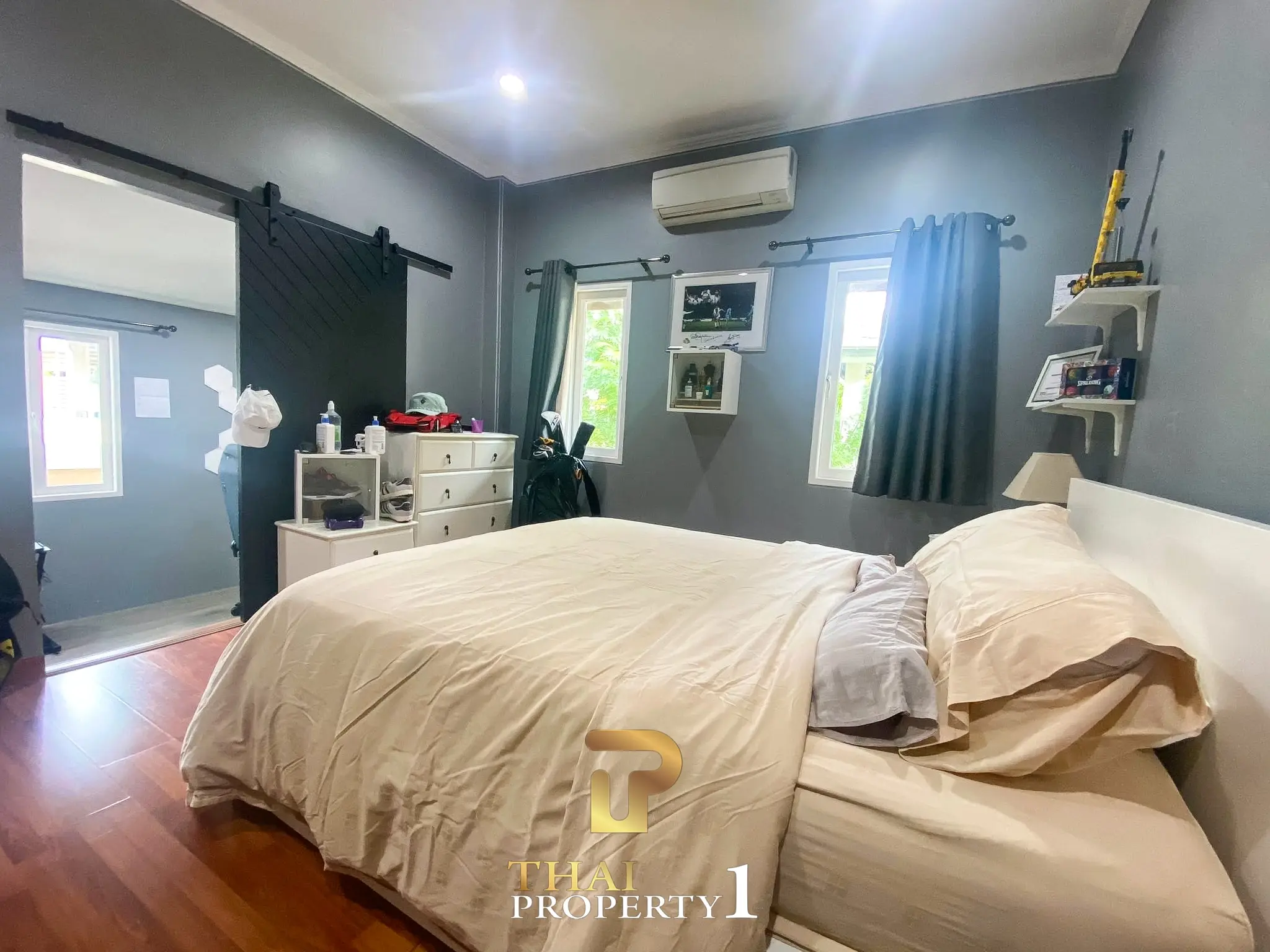 Til salgs: Innflyttingsklar bassengvilla – Dhewee Resort, Khao Makok Soi 1, Øst-Pattaya
