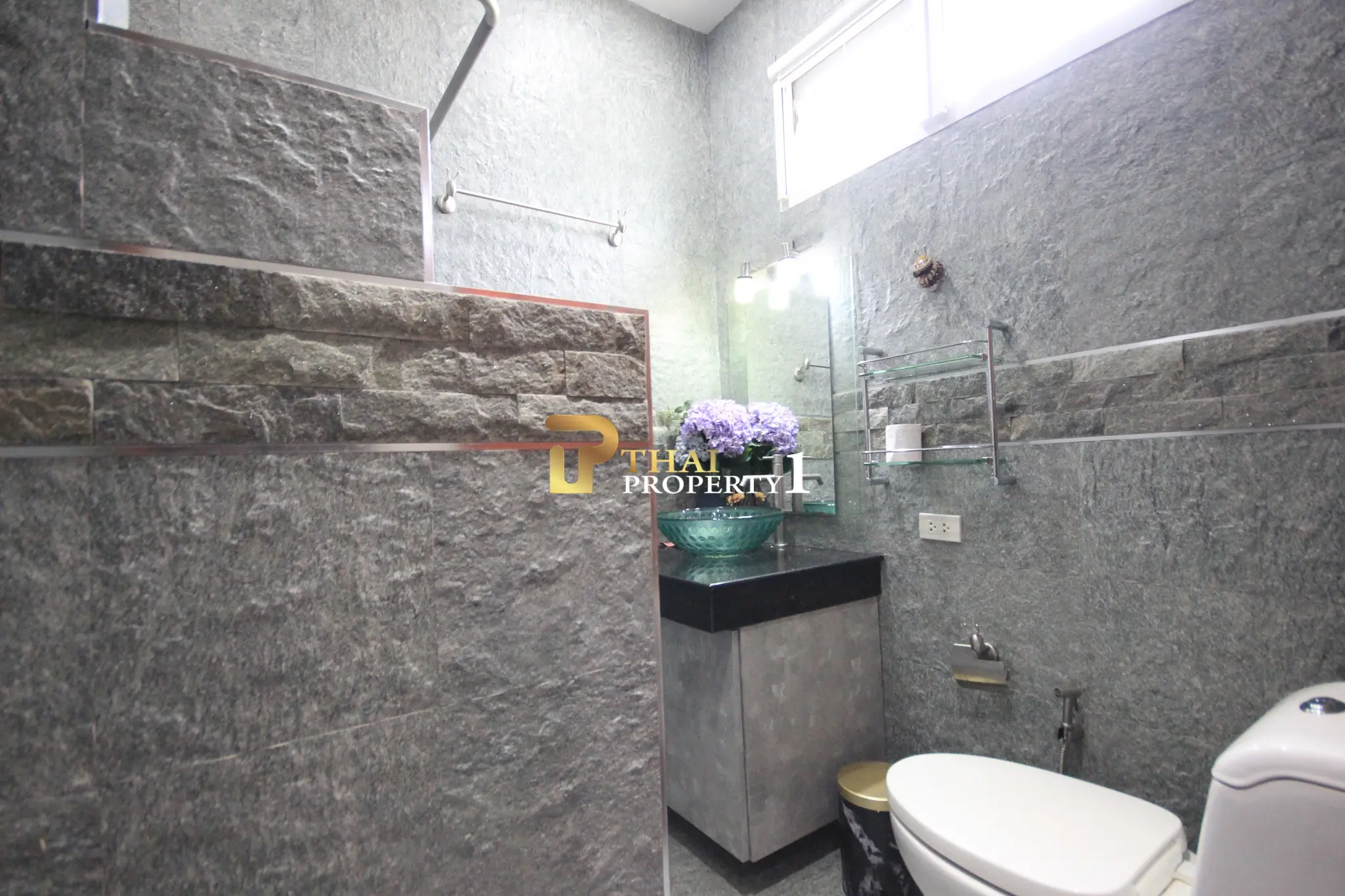 3-sengs Villa med Privat Basseng og Stor Hage i Orchid Paradise Homes, Hua Hin