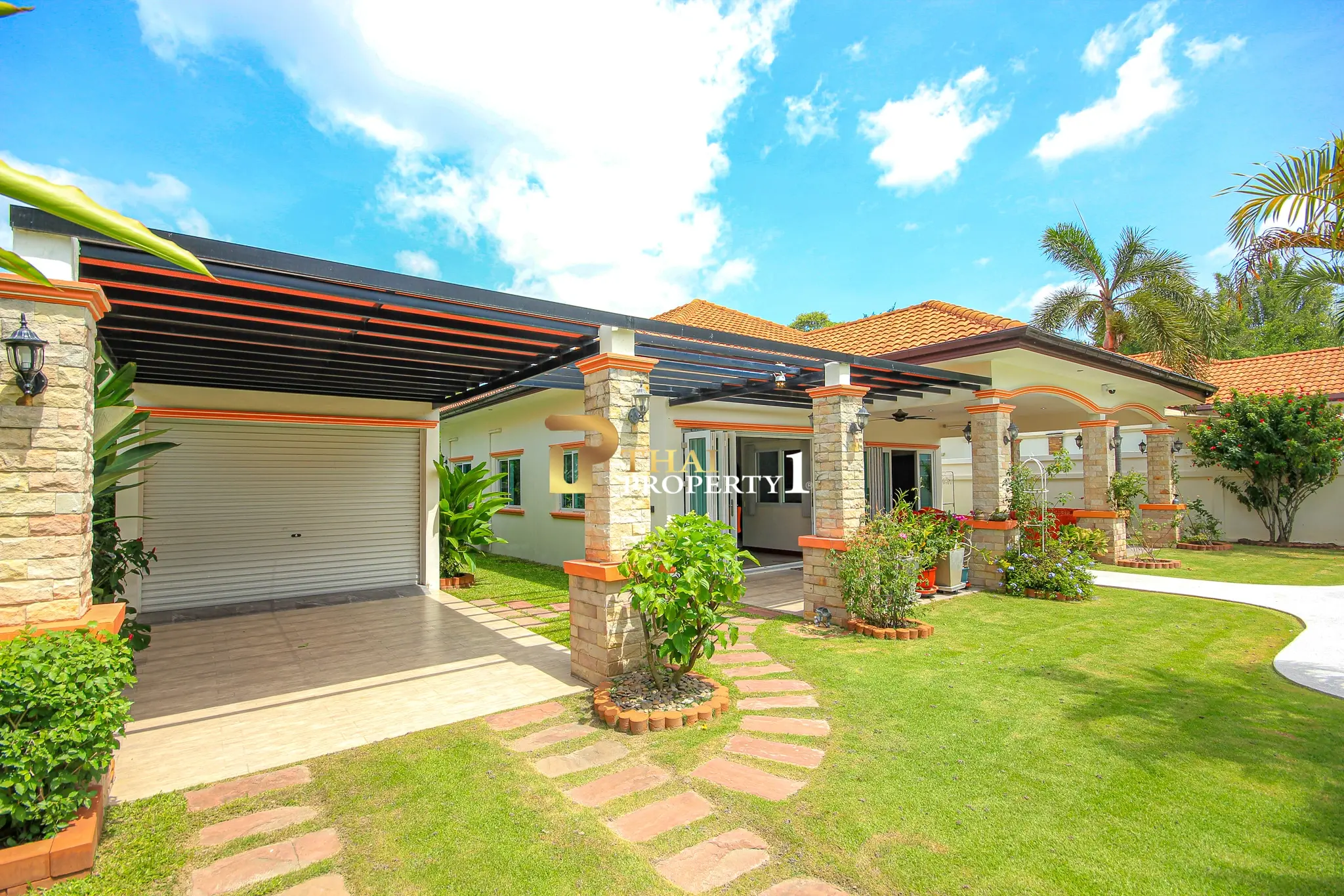3-sengs Villa med Privat Basseng og Stor Hage i Orchid Paradise Homes, Hua Hin