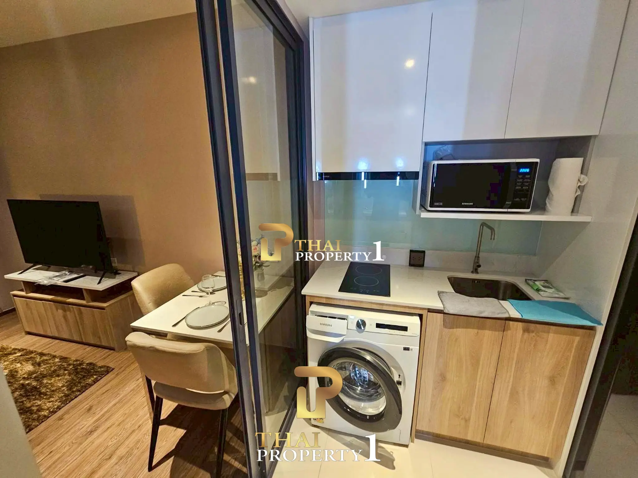 FOR SALE – Fully Furnished City View Condo at Once Pattaya 1-Bedroom High Floor