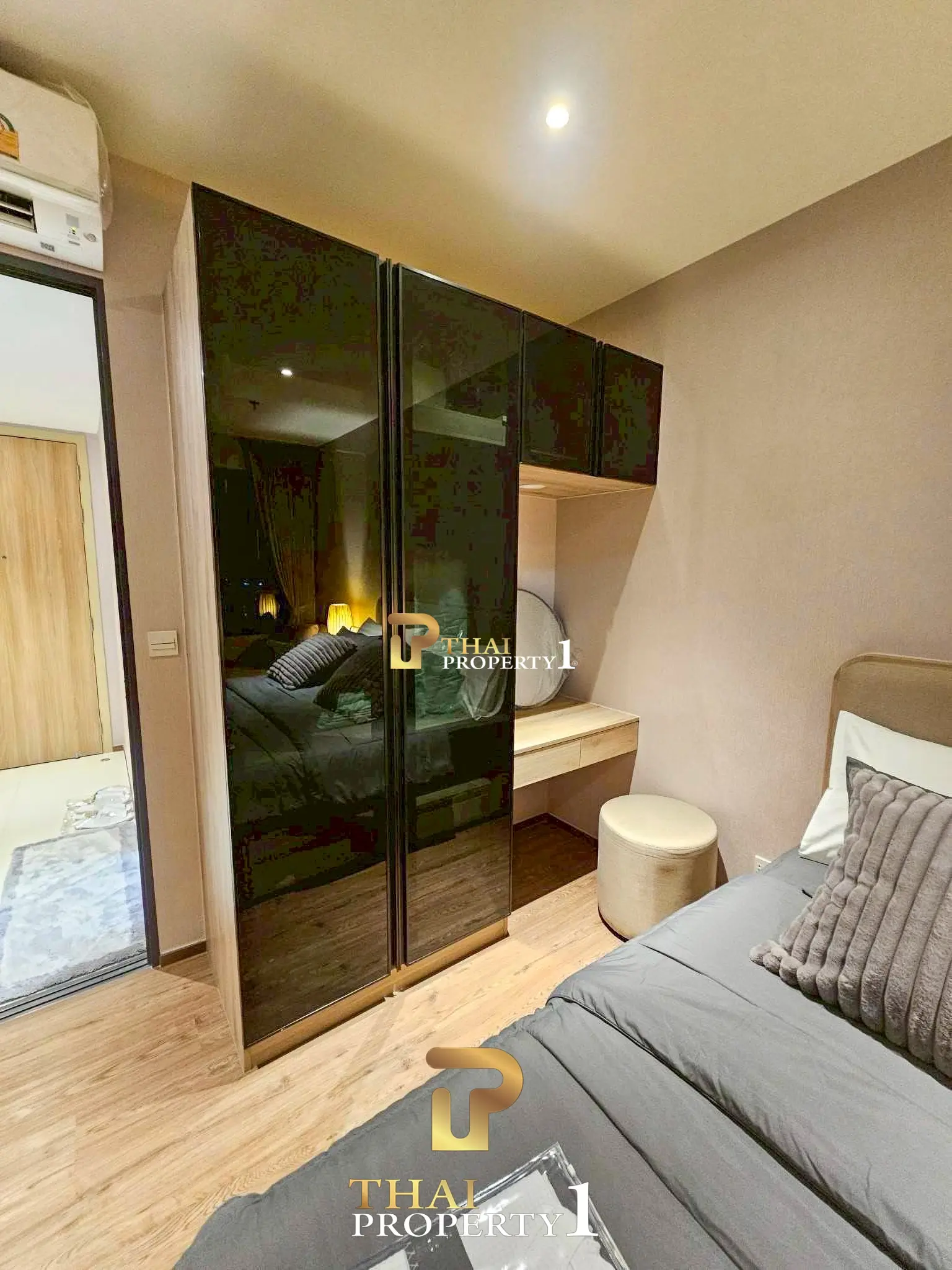 FOR SALE – Fully Furnished City View Condo at Once Pattaya 1-Bedroom High Floor