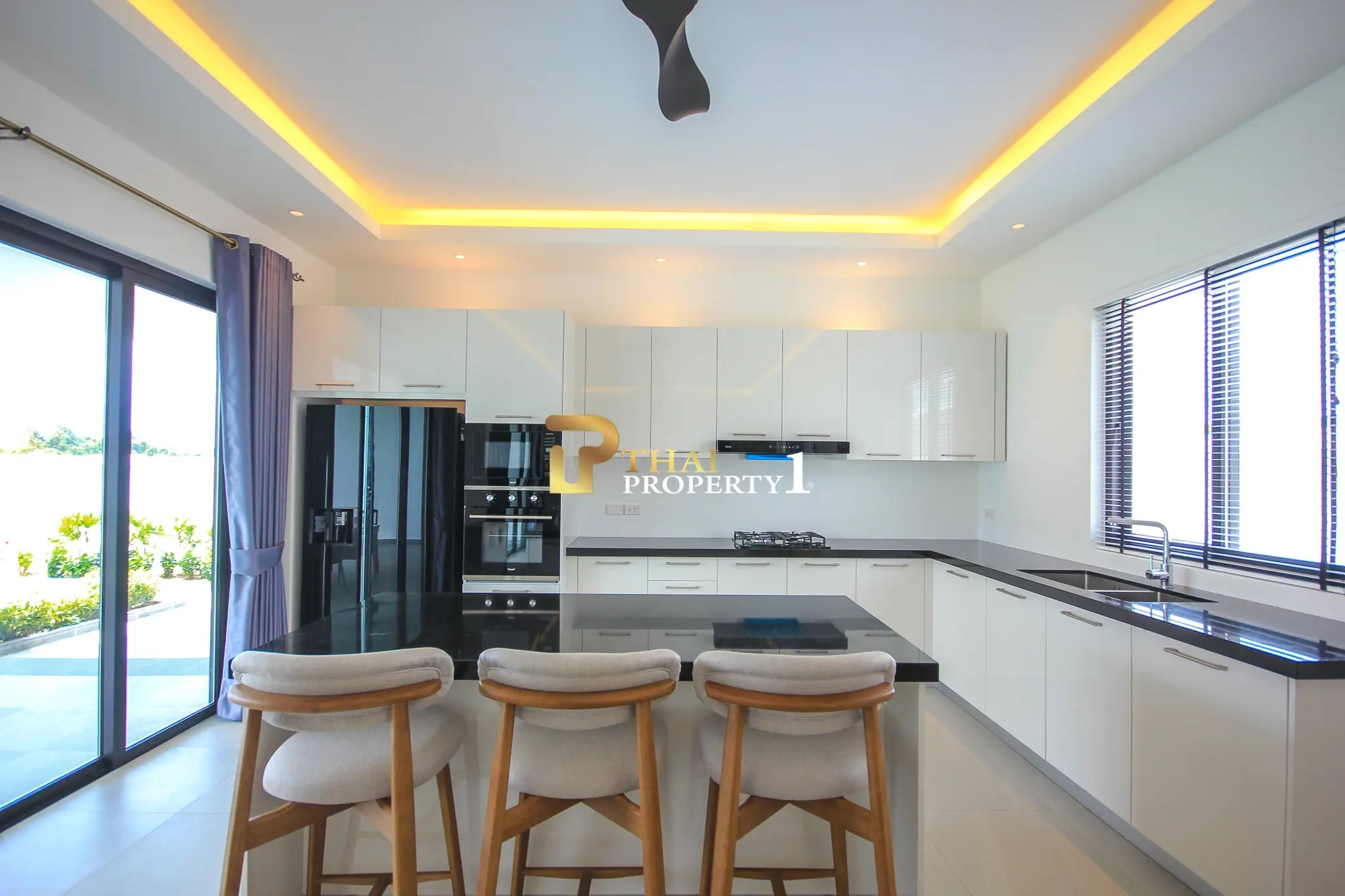 Eksklusiv ny 3-roms villa med privat svømmebasseng på Highland Villas 3, Hua Hin