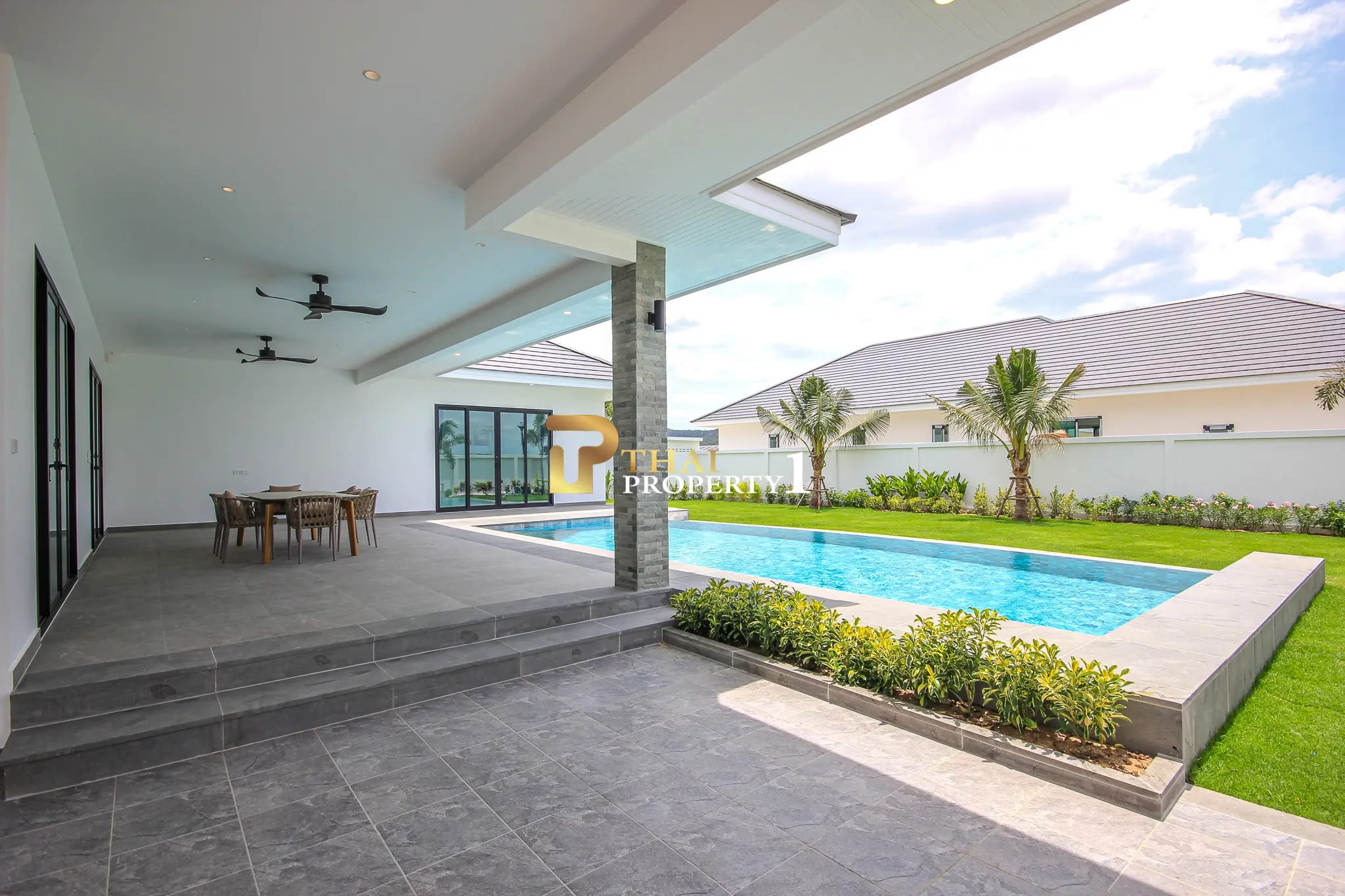 Eksklusiv ny 3-roms villa med privat svømmebasseng på Highland Villas 3, Hua Hin
