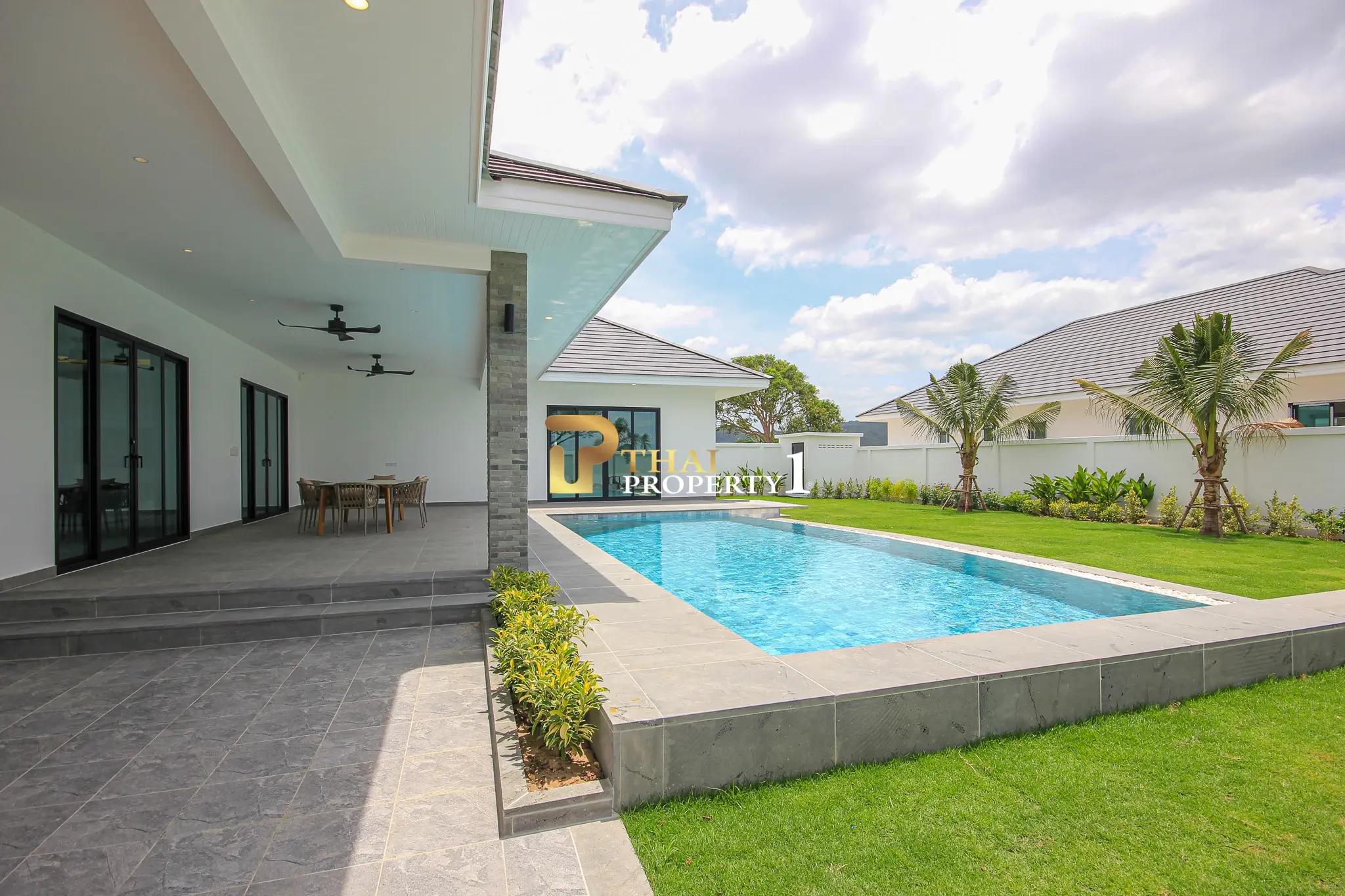 Eksklusiv ny 3-roms villa med privat svømmebasseng på Highland Villas 3, Hua Hin