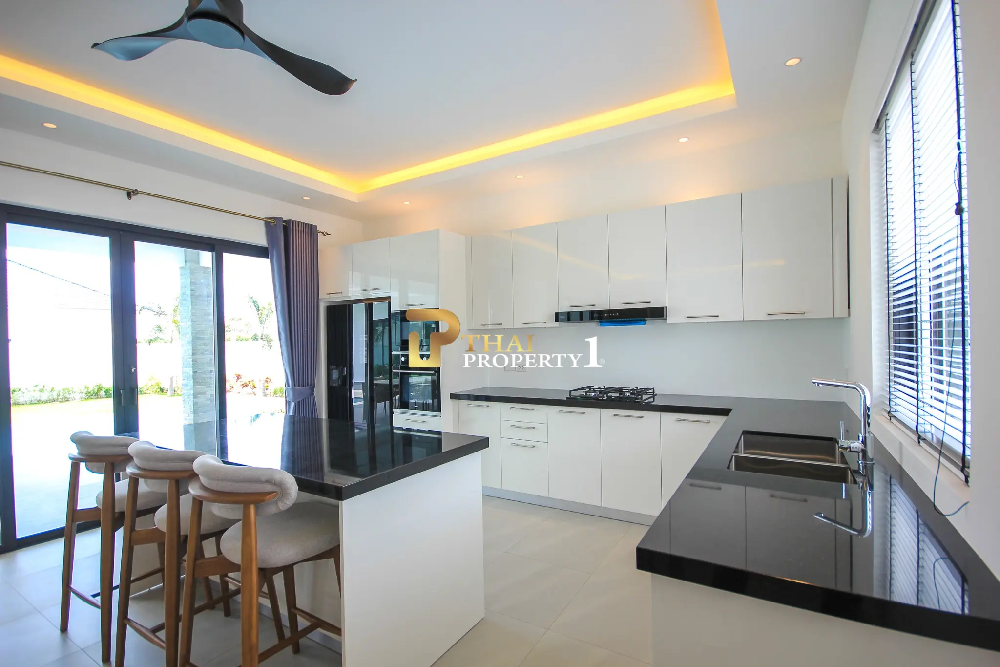 Eksklusiv ny 3-roms villa med privat svømmebasseng på Highland Villas 3, Hua Hin