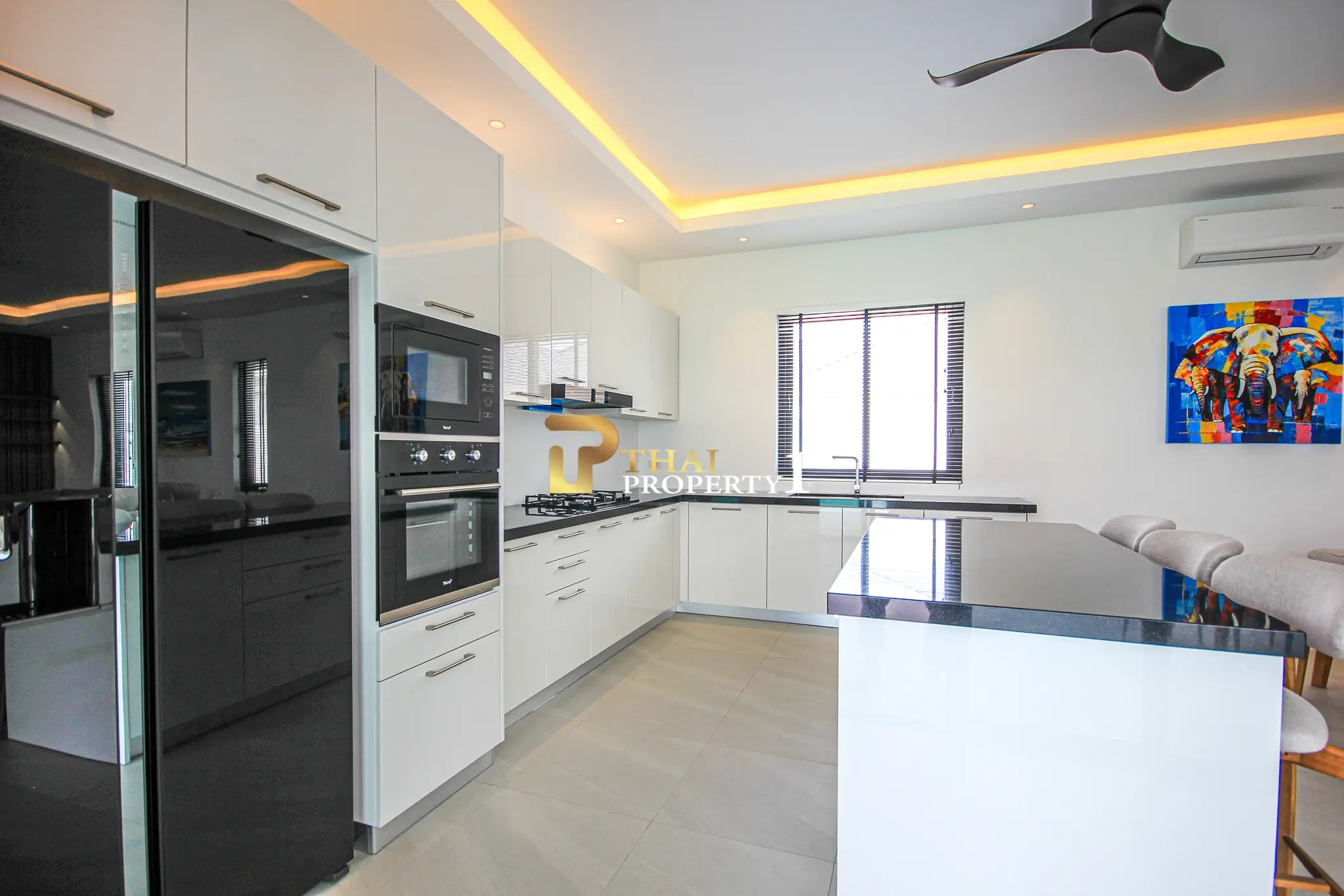 Eksklusiv ny 3-roms villa med privat svømmebasseng på Highland Villas 3, Hua Hin