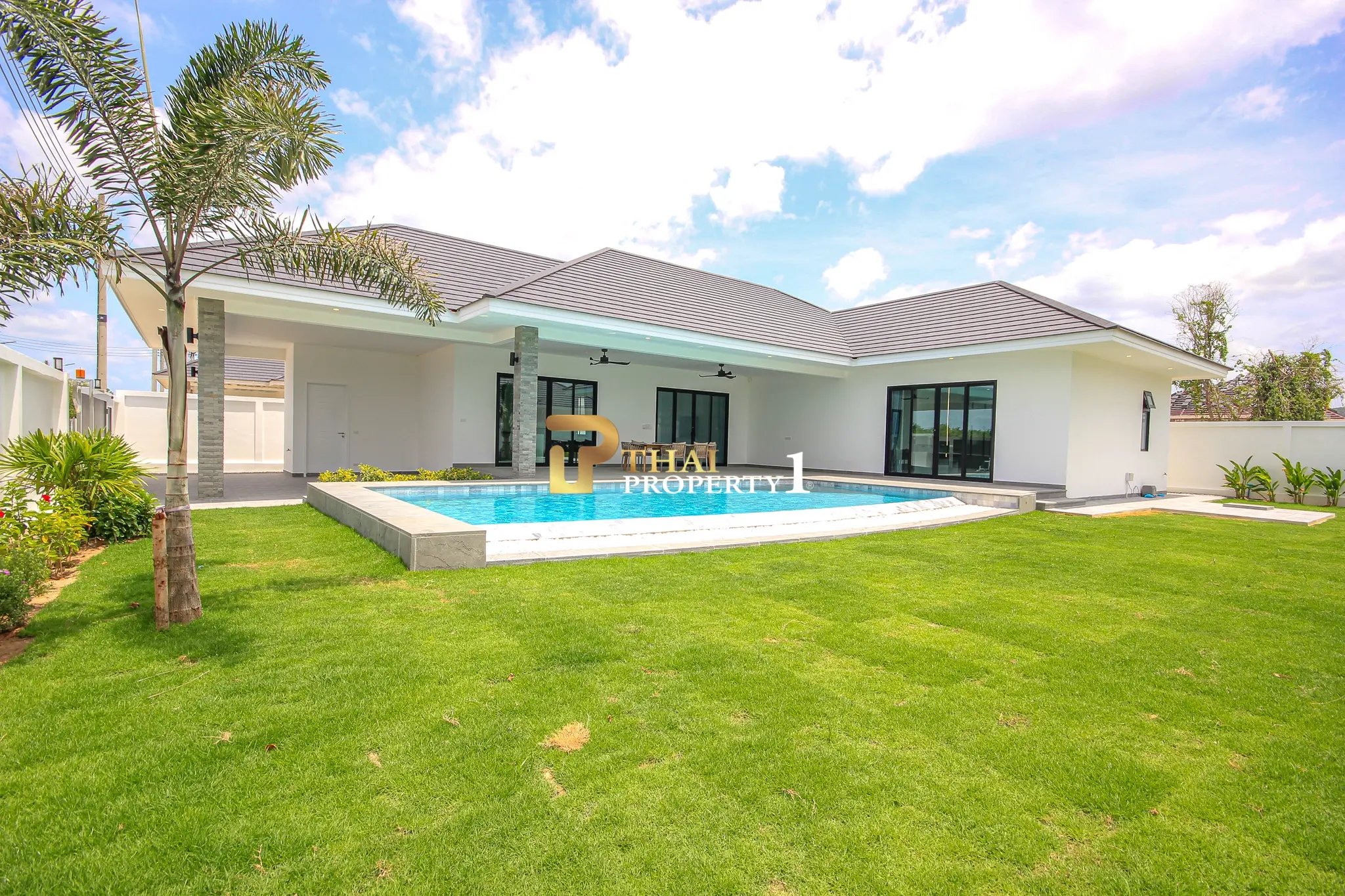 Eksklusiv ny 3-roms villa med privat svømmebasseng på Highland Villas 3, Hua Hin