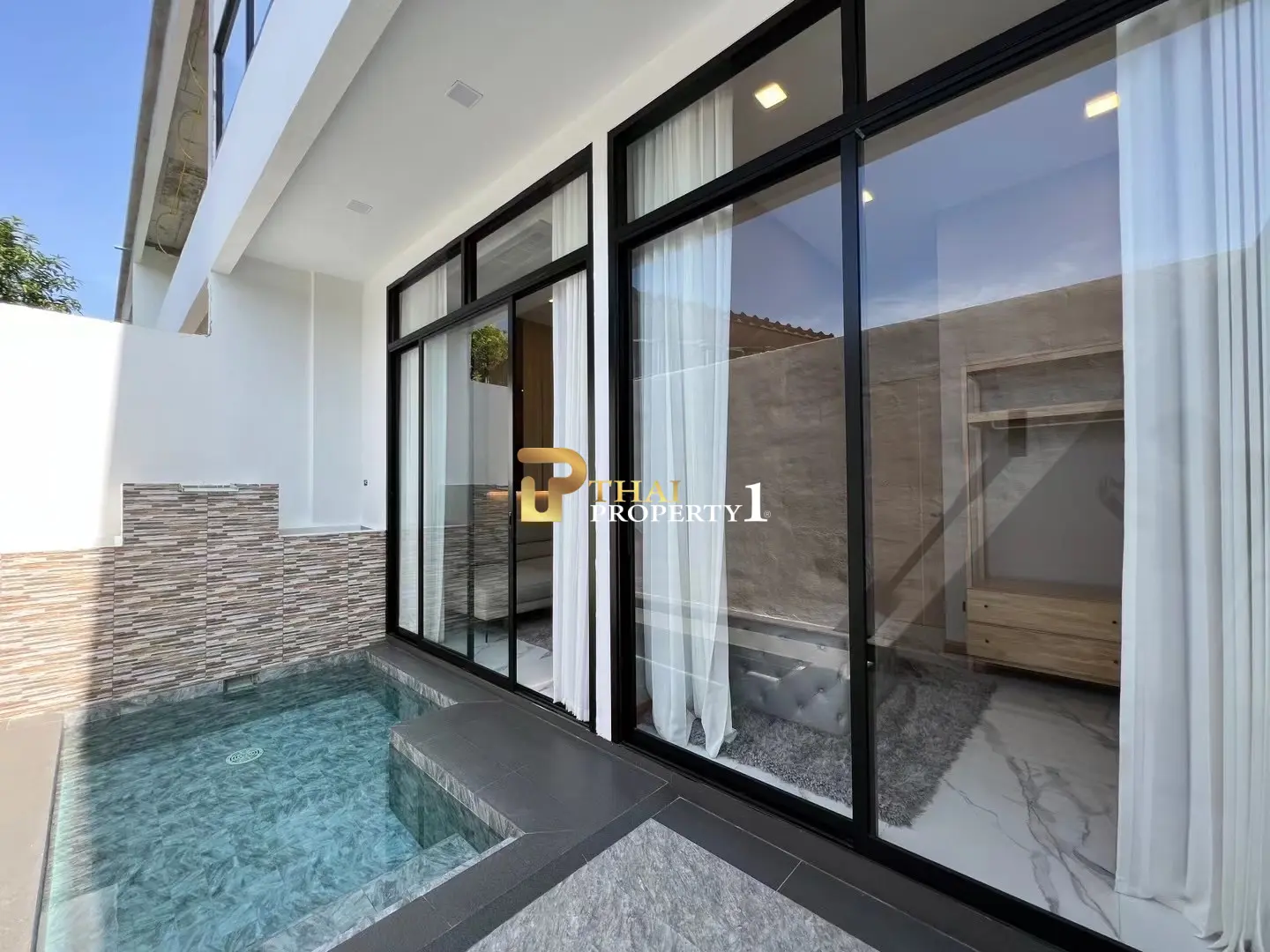 Luxury Townhouse with Private Pool for Sale – Villa La Richie, North Pattaya