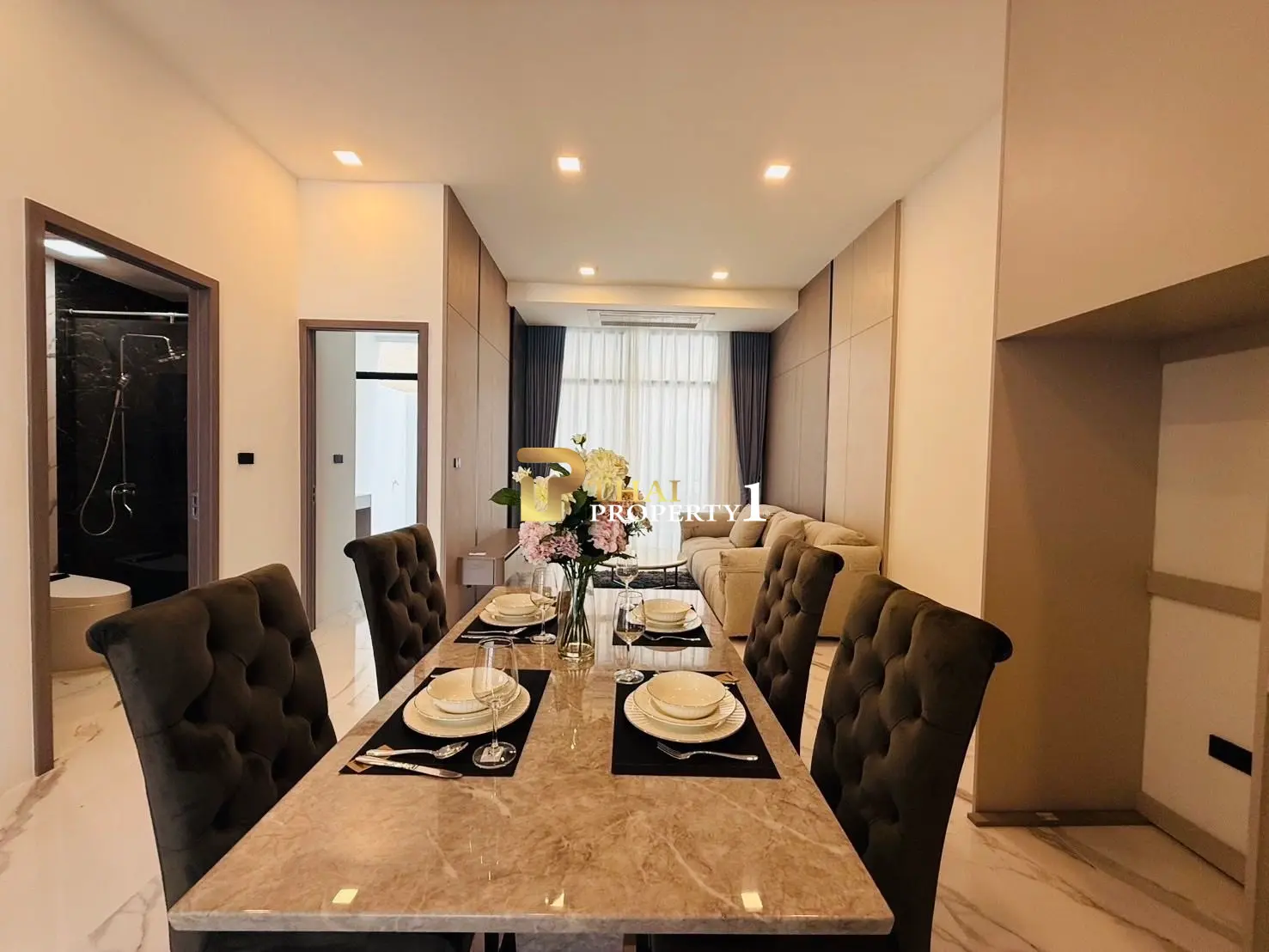 Luxury Townhouse with Private Pool for Sale – Villa La Richie, North Pattaya