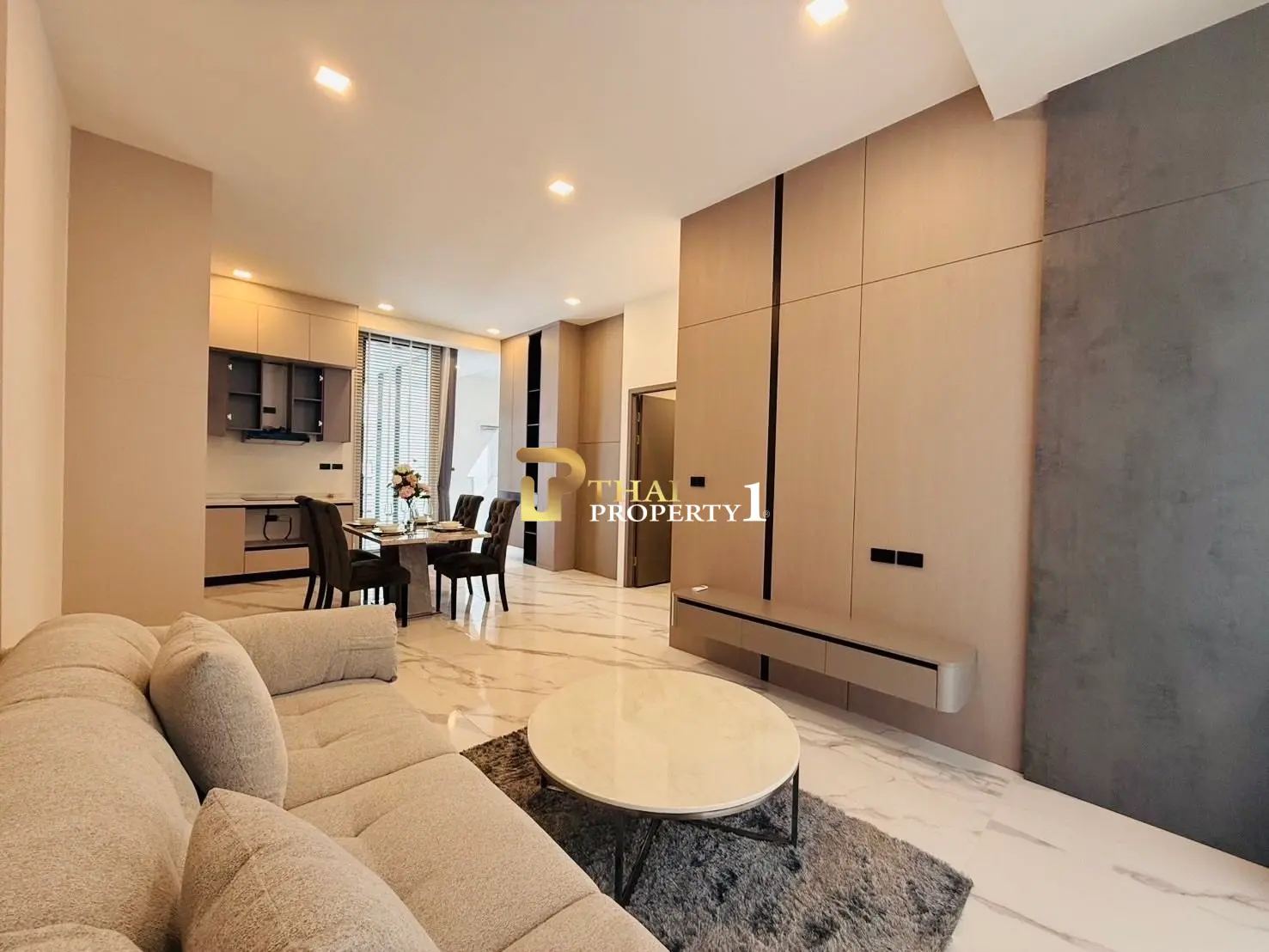 Luxury Townhouse with Private Pool for Sale – Villa La Richie, North Pattaya