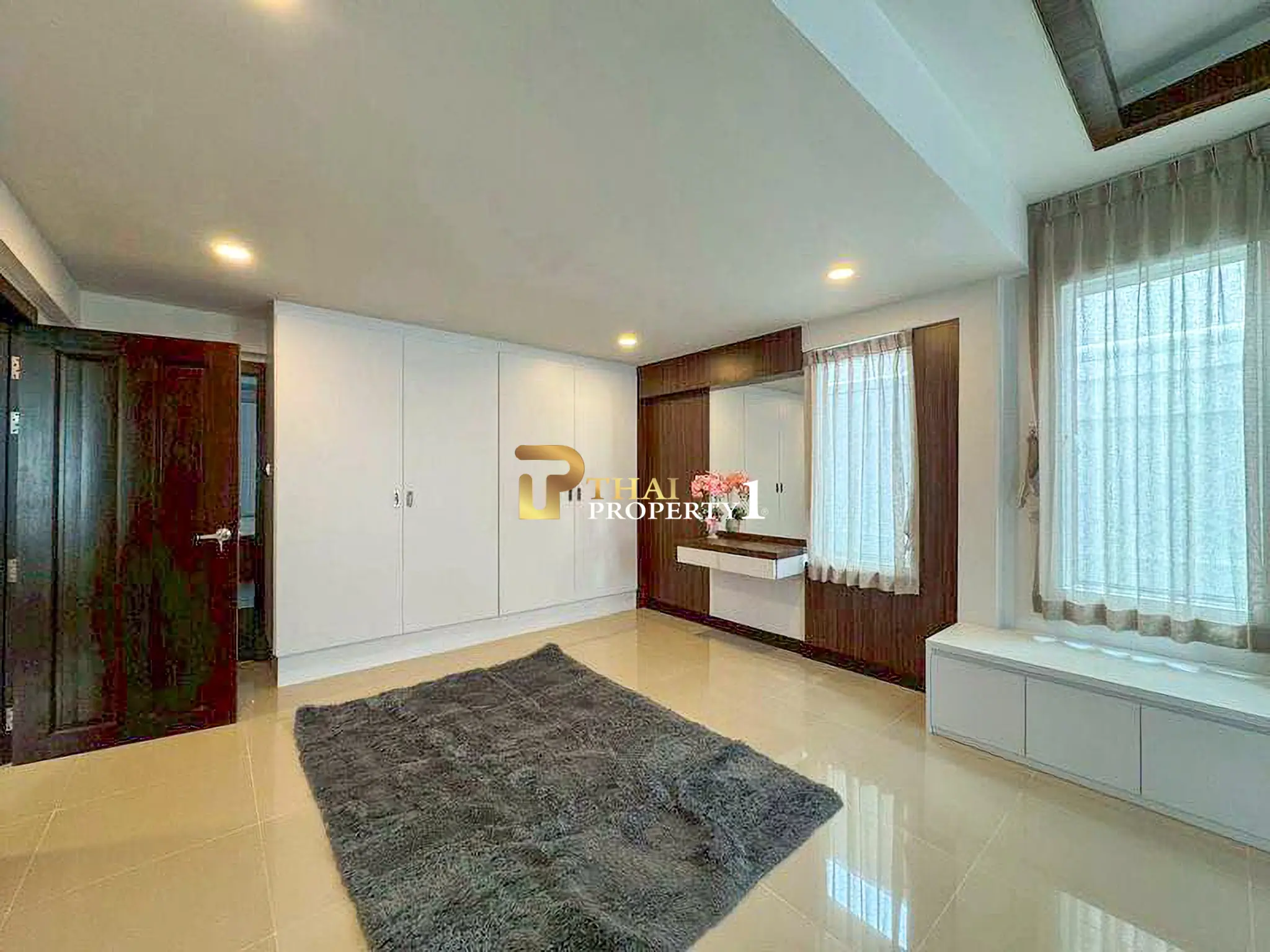 FOR SALE – Suksabai Pool Villa in South Pattaya Close to Beach and Top Attractions