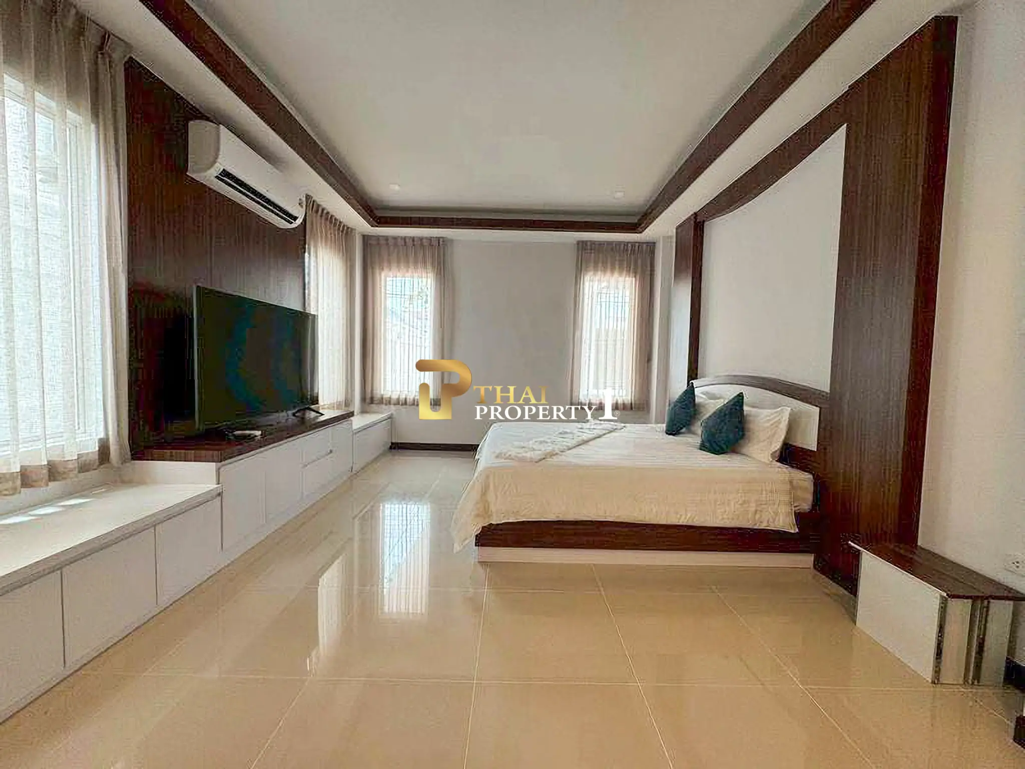 FOR SALE – Suksabai Pool Villa in South Pattaya Close to Beach and Top Attractions