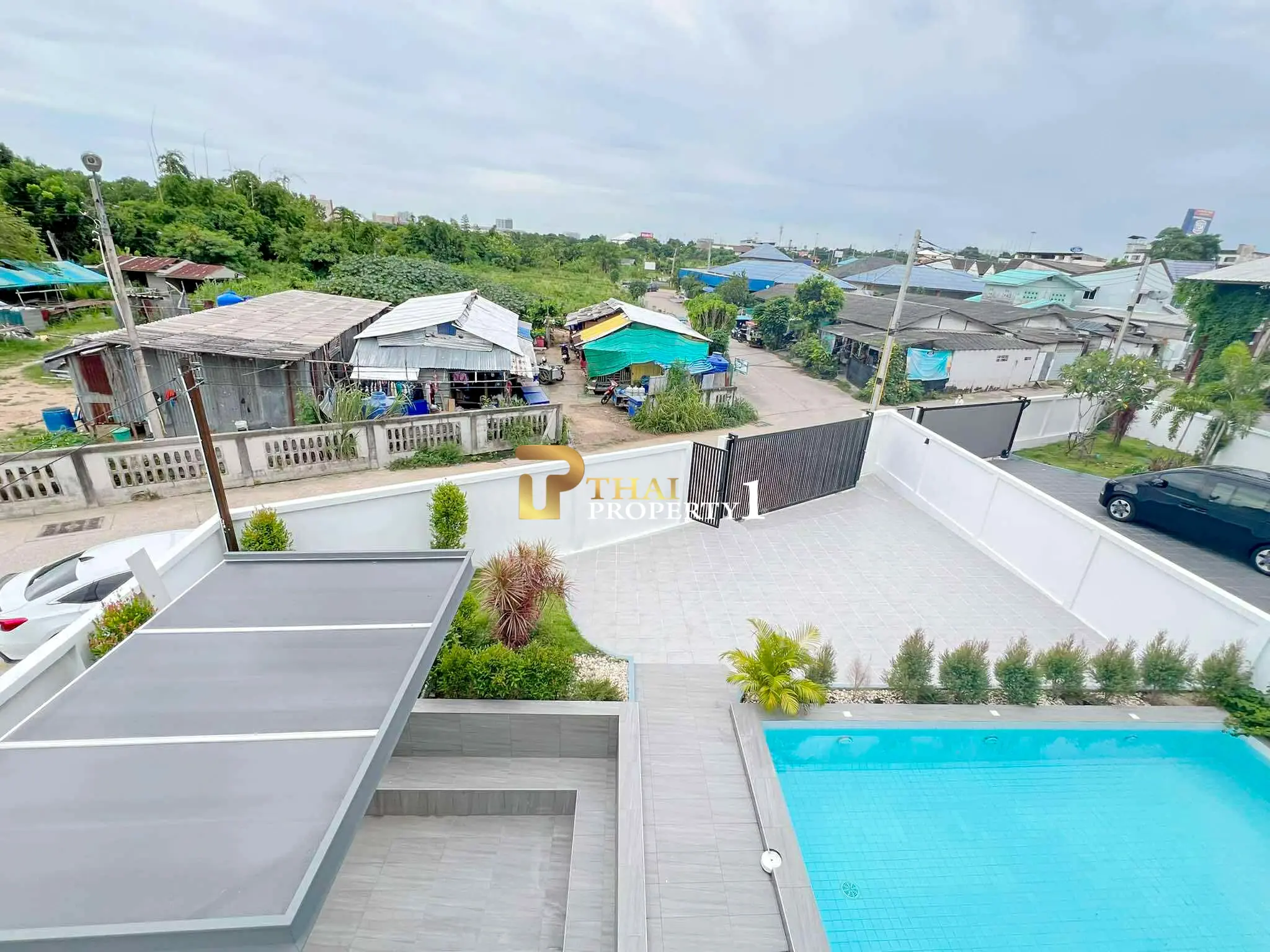 Nybygd 4-Soveroms Bassengvilla til Salgs – Jomtien, Pattaya