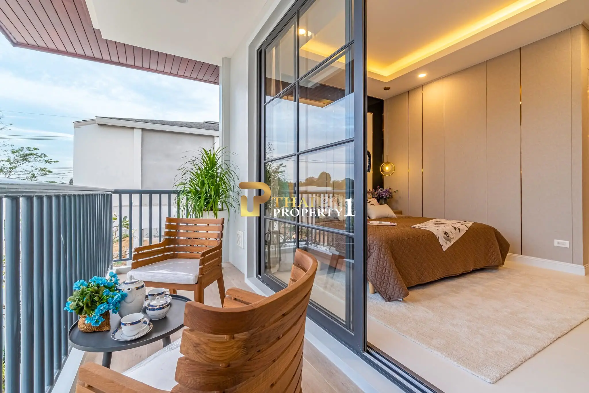 Luksus Pool Villa til salgs – Rungsi Village Nord-Pattaya