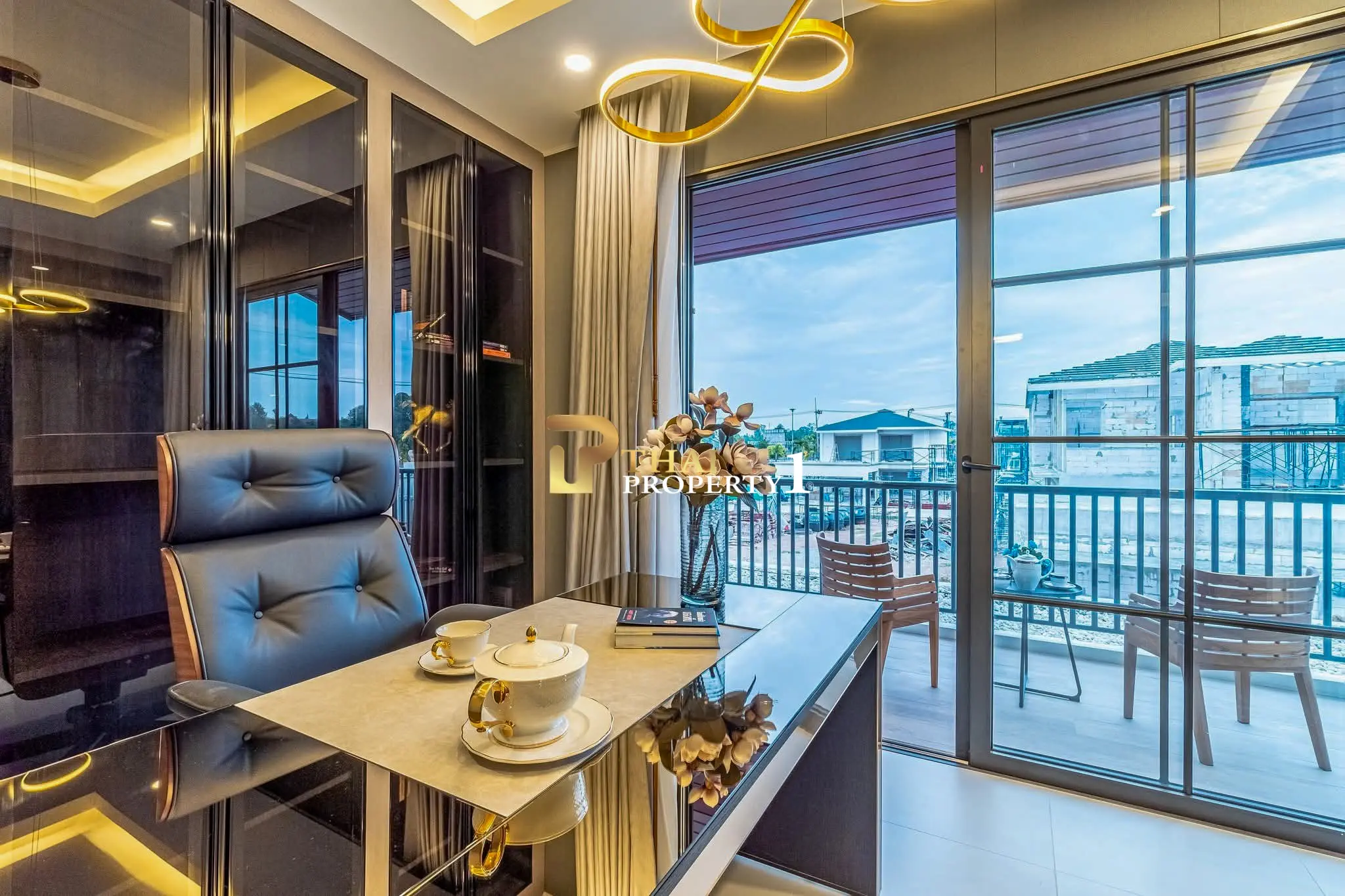 Luksus Pool Villa til salgs – Rungsi Village Nord-Pattaya