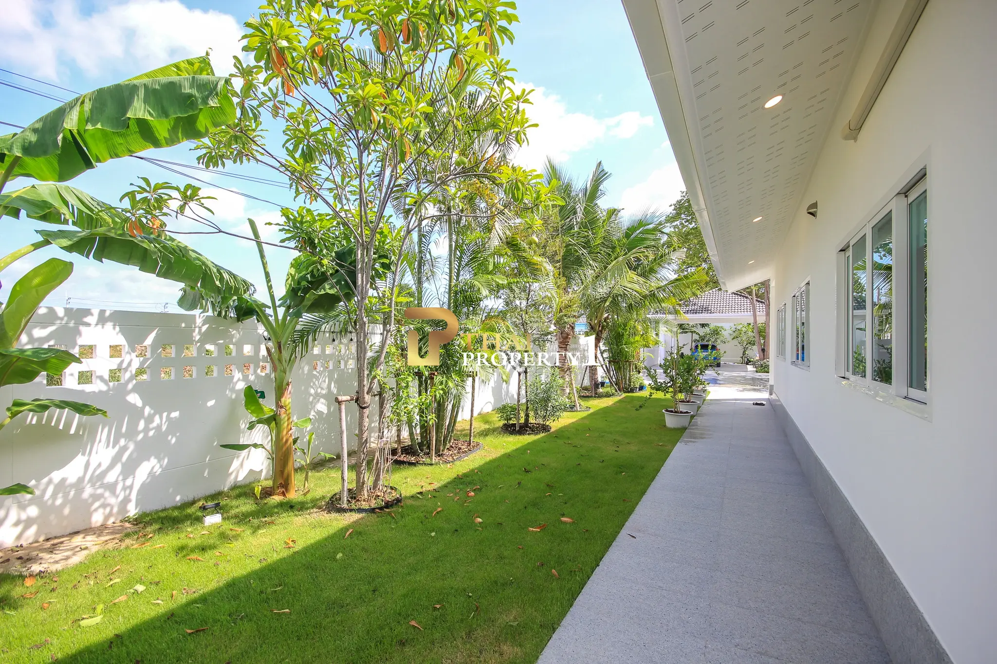 🌴 ขายบ้านใหม่สไตล์ทรอปิคอลโมเดิร์น | 3 ห้องนอน 3 ห้องน้ำ | เฟอร์นิเจอร์ครบ | ใกล้แบล็คเมาน์เทน 🌴