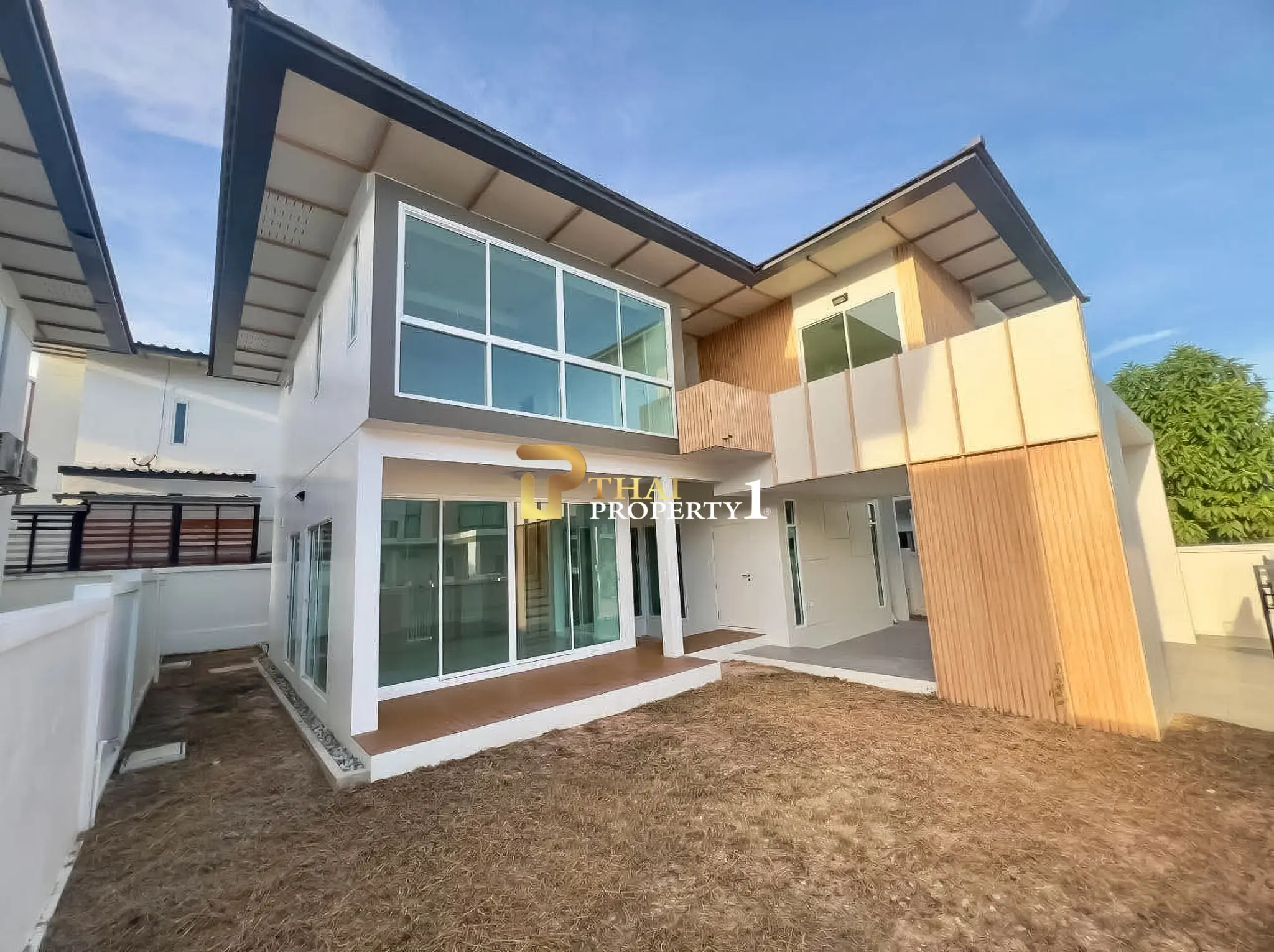 Kampanjetilbud – 2-etasjes hus i Tropical Village 2, Huai Yai