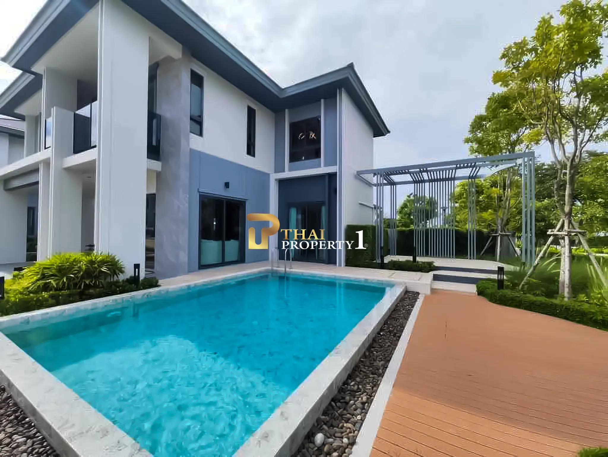  FOR SALE Pool Villa in Patta Element Pattaya Ready to Move In Prime East Pattaya Location