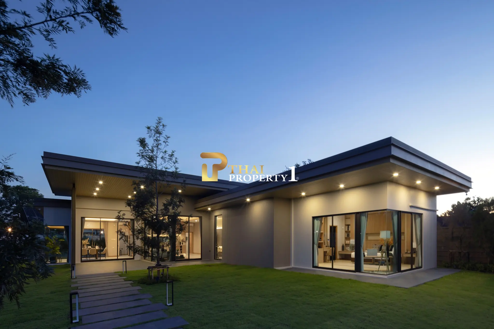 Pre-Sale Luxury Pool Villa Pattaya - Ascent by Baan Pattaya