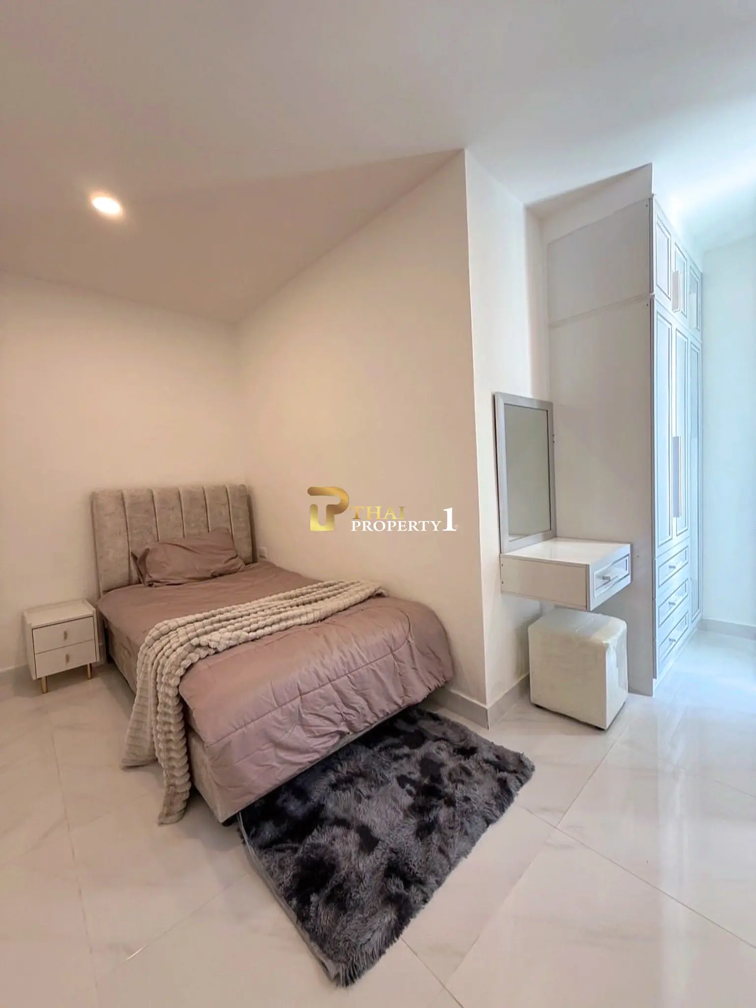 New Pool Villa for Sale – 3 Bedrooms 4 Bathrooms Fully Furnished Nong Prue Pattaya