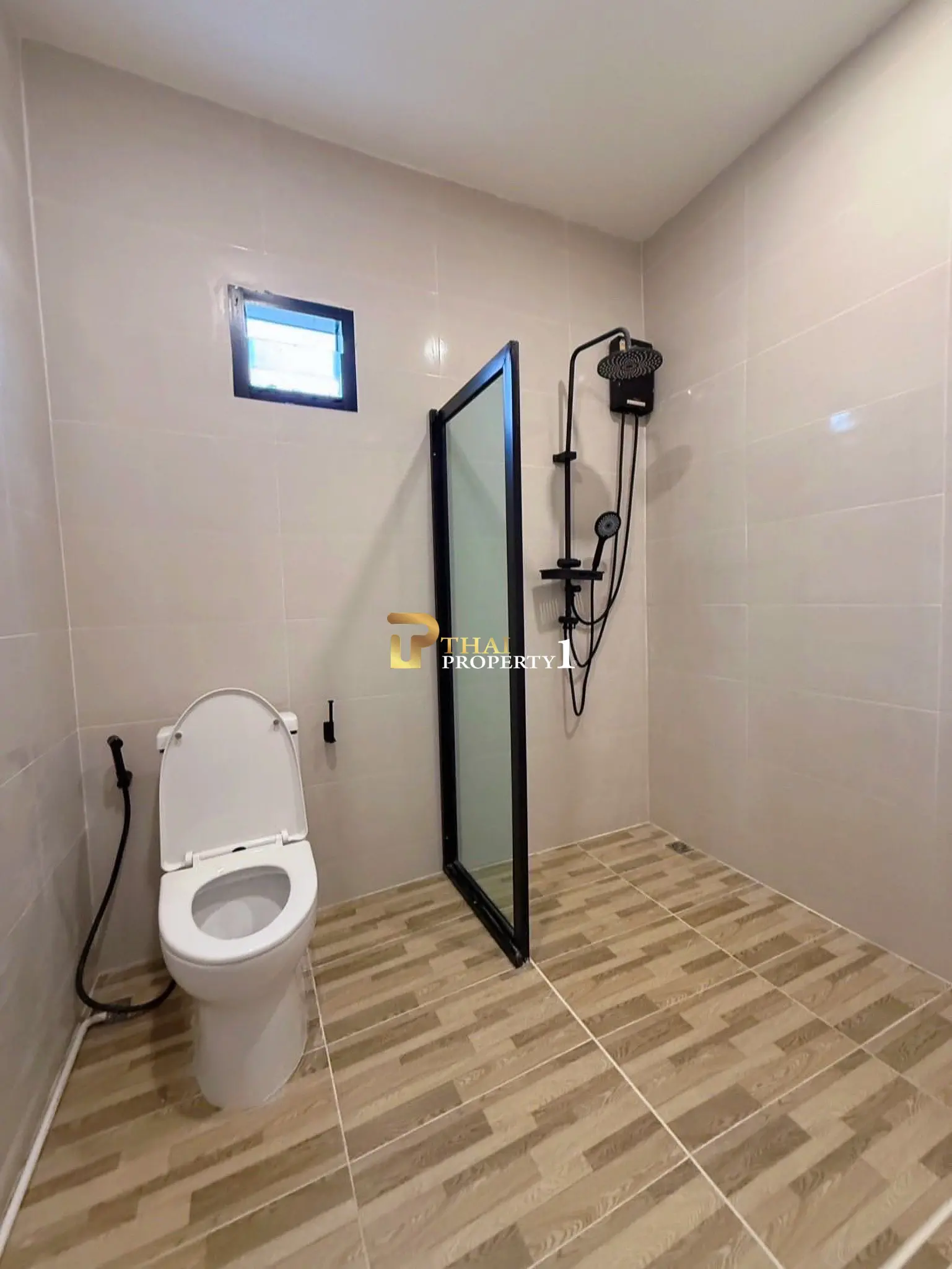 New Pool Villa for Sale – 3 Bedrooms 4 Bathrooms Fully Furnished Nong Prue Pattaya