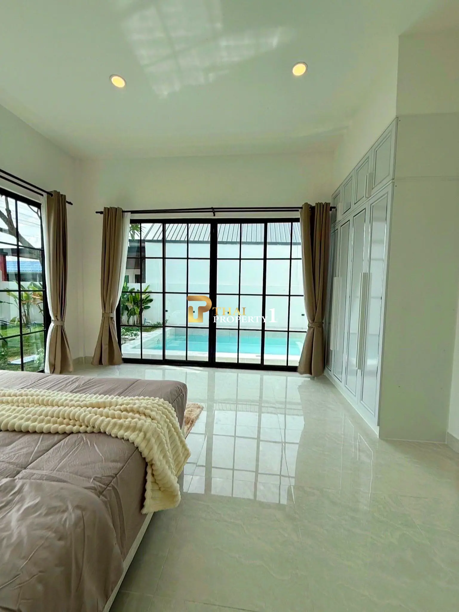 New Pool Villa for Sale – 3 Bedrooms 4 Bathrooms Fully Furnished Nong Prue Pattaya