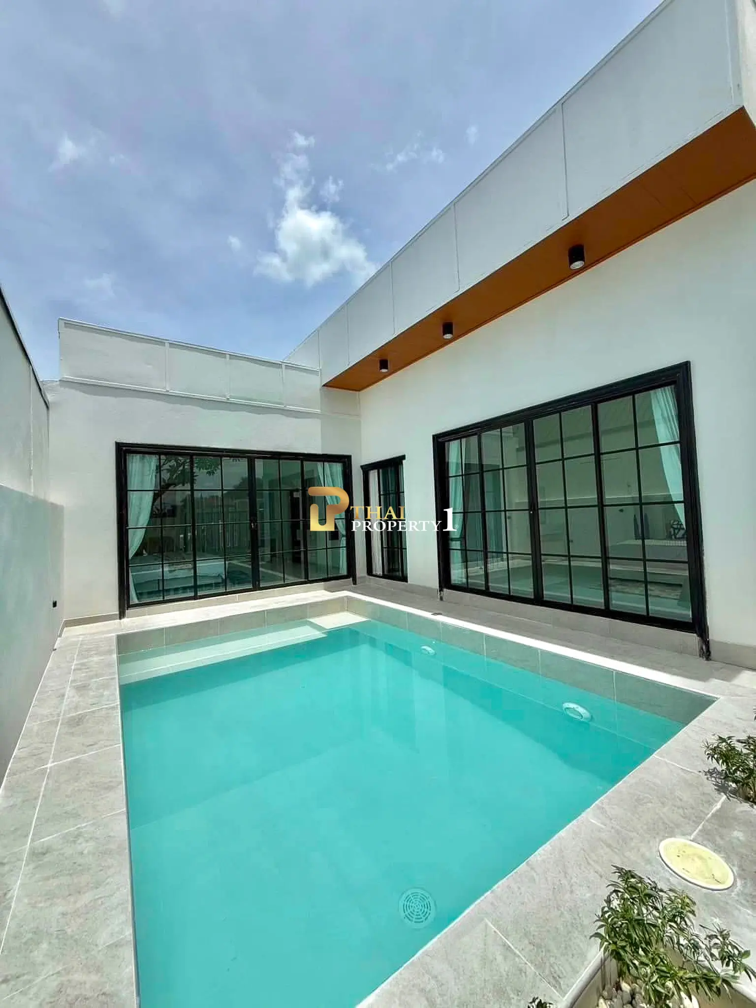 New Pool Villa for Sale – 3 Bedrooms 4 Bathrooms Fully Furnished Nong Prue Pattaya
