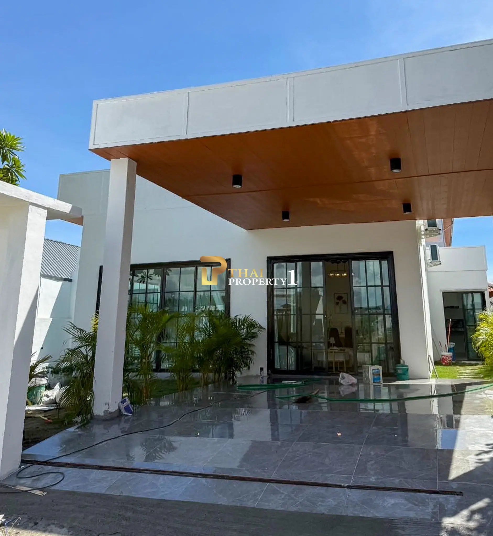 New Pool Villa for Sale – 3 Bedrooms 4 Bathrooms Fully Furnished Nong Prue Pattaya