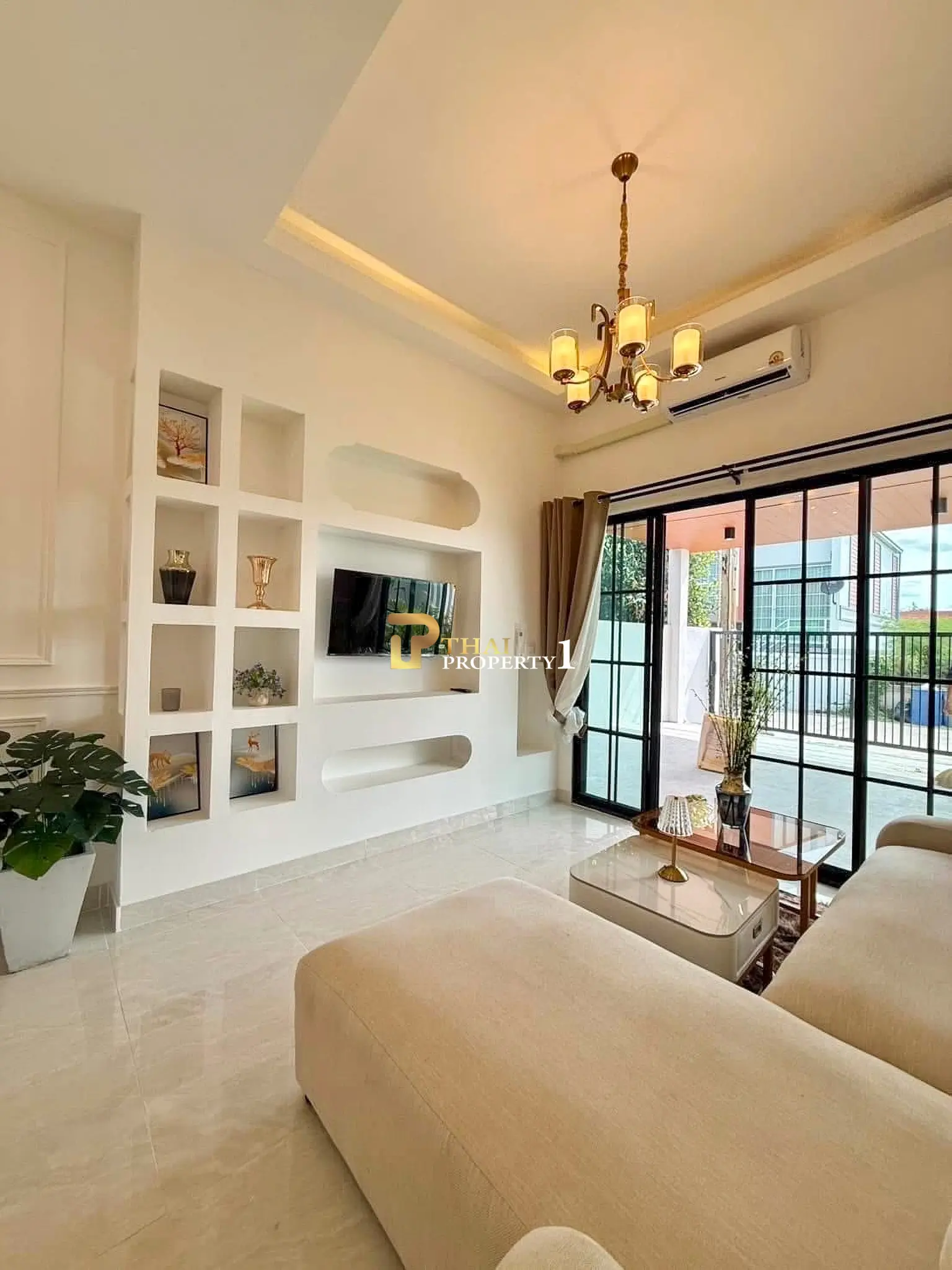 New Pool Villa for Sale – 3 Bedrooms 4 Bathrooms Fully Furnished Nong Prue Pattaya