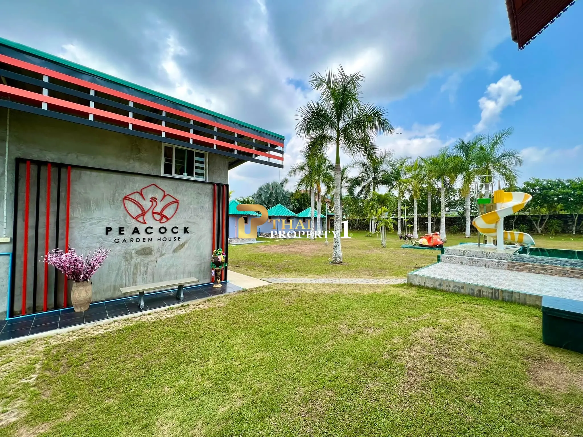 3 Rai Garden House for Sale in Bangsaray with Private Pool and Bungalow