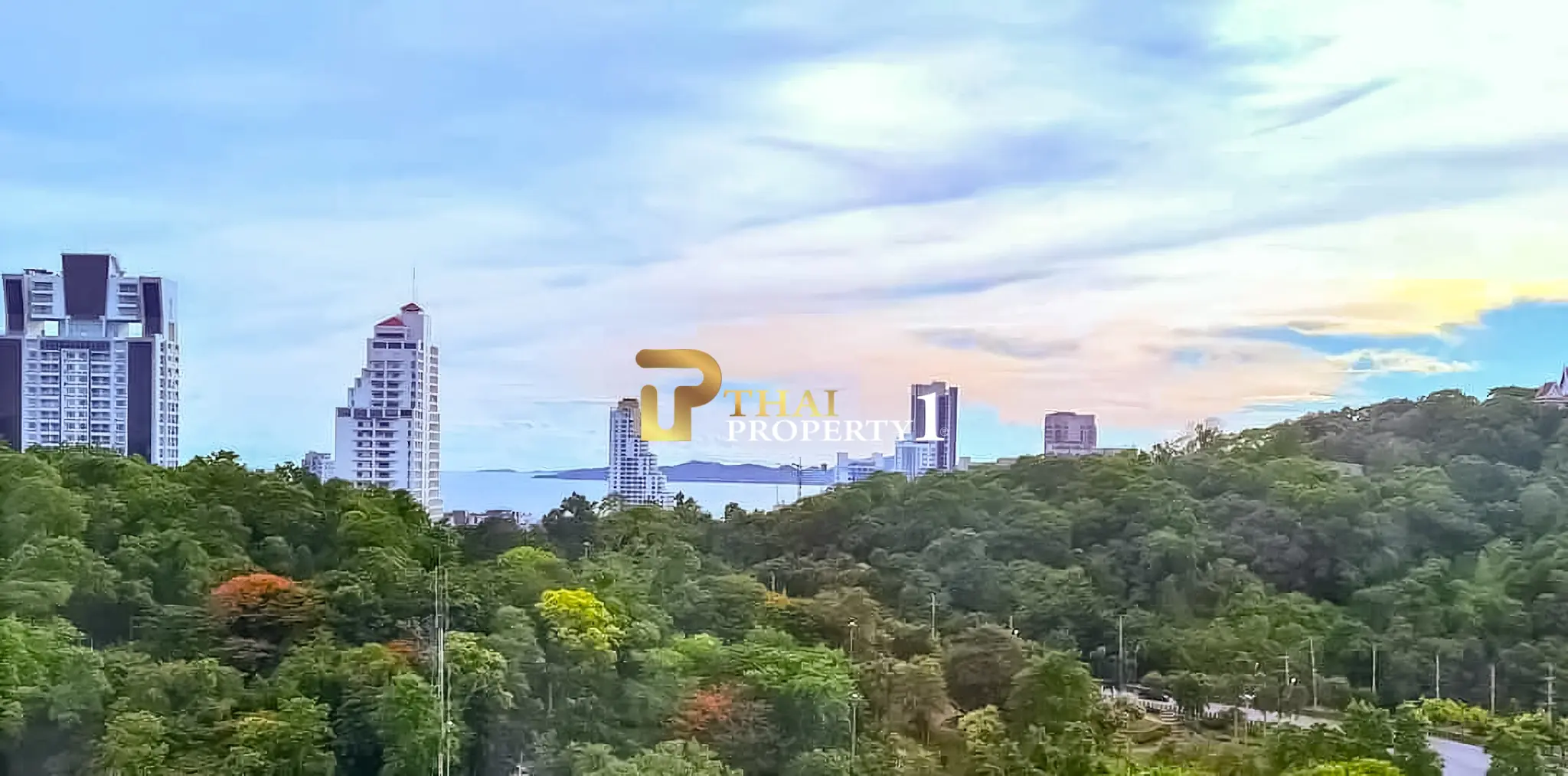 Partial Seaview Studio Condo for Sale Unixx South Pattaya - Foreign Name