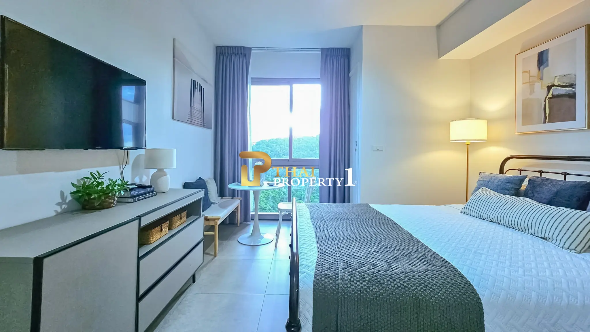 Partial Seaview Studio Condo for Sale Unixx South Pattaya - Foreign Name