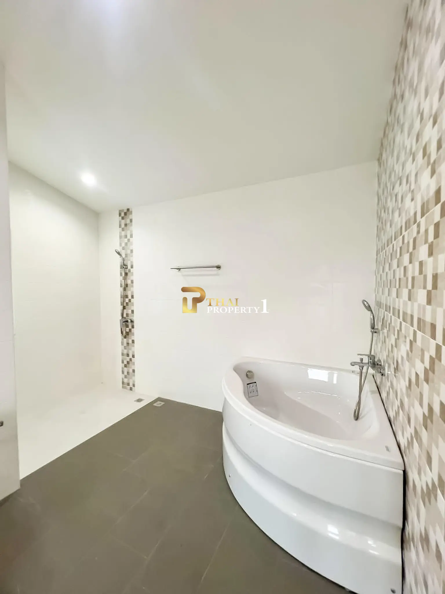 ขาย บ้านเดี่ยว 2 ชั้น 3 ห้องนอน ใกล้เทศบาลห้วยใหญ่ ทรอปิคอล วิลเลจ 2 ห้วยใหญ่ พัทยา