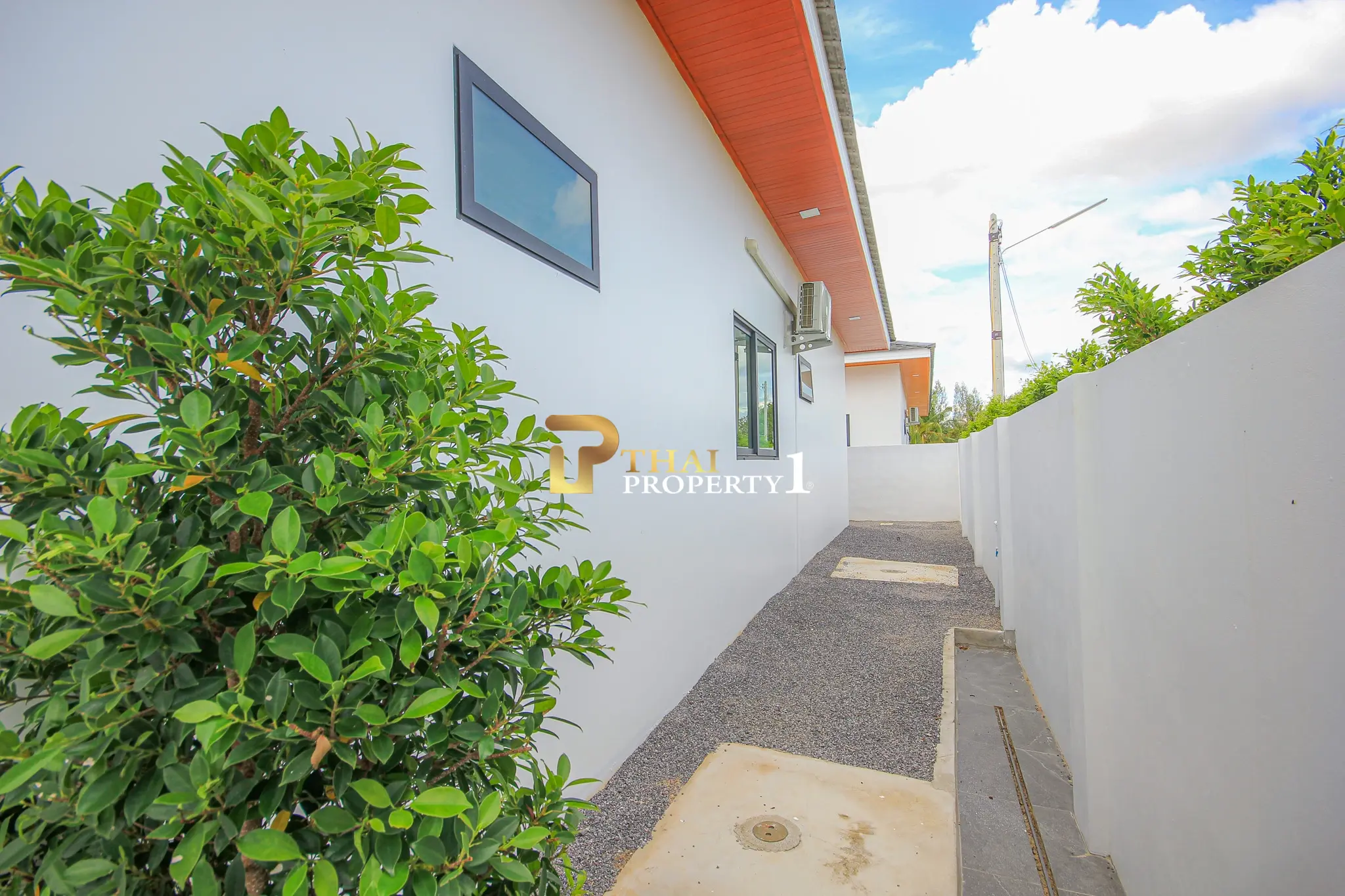 Luxury 4-Bedroom Mountain View Pool Villa for Sale – Soi 112, Hua Hin