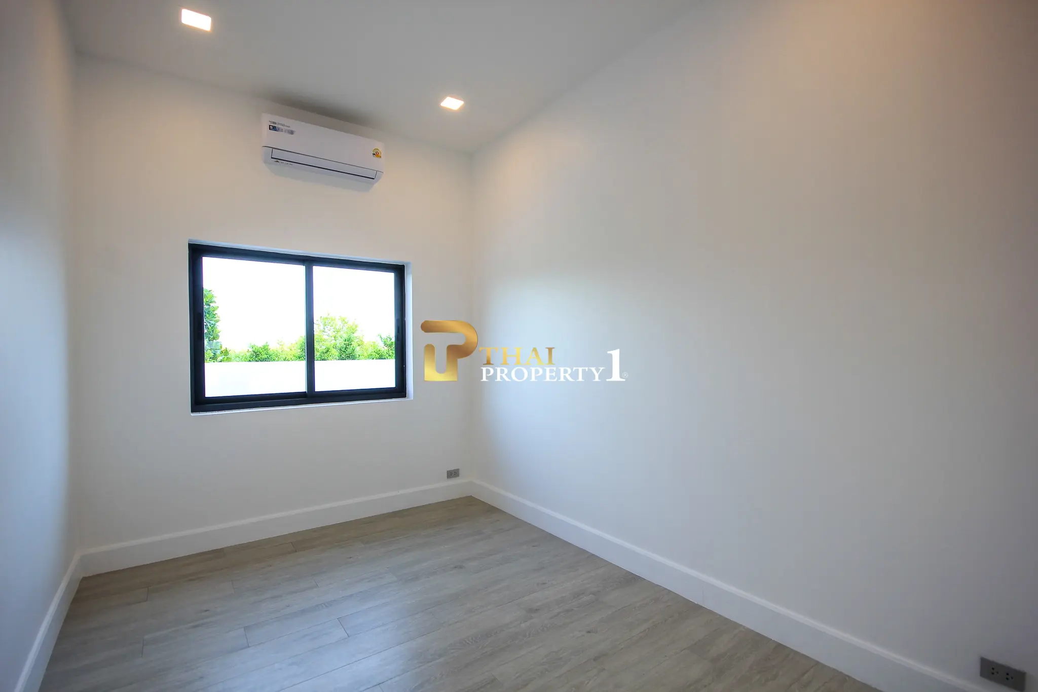 Luxury 4-Bedroom Mountain View Pool Villa for Sale – Soi 112, Hua Hin