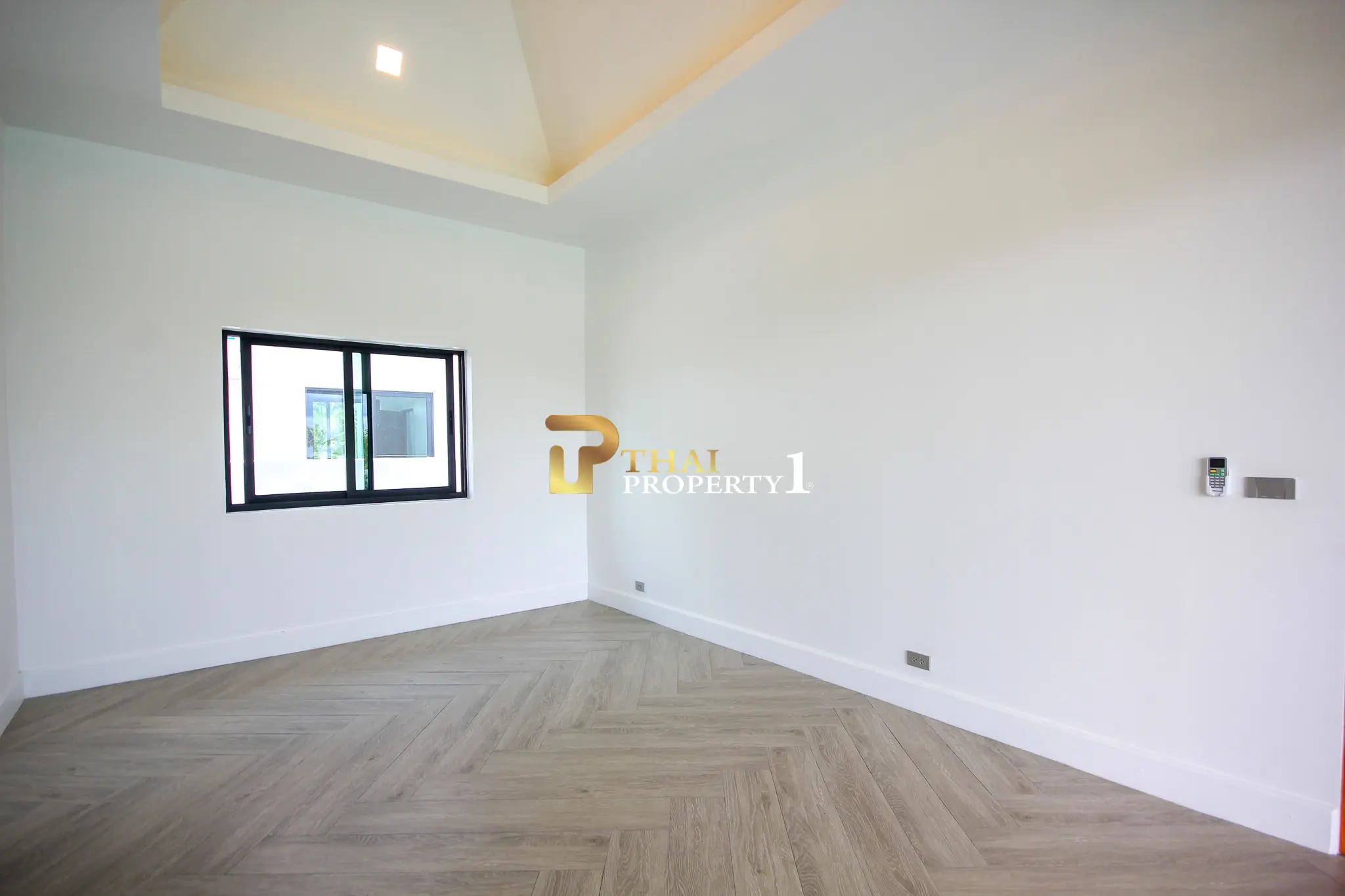 Luxury 4-Bedroom Mountain View Pool Villa for Sale – Soi 112, Hua Hin