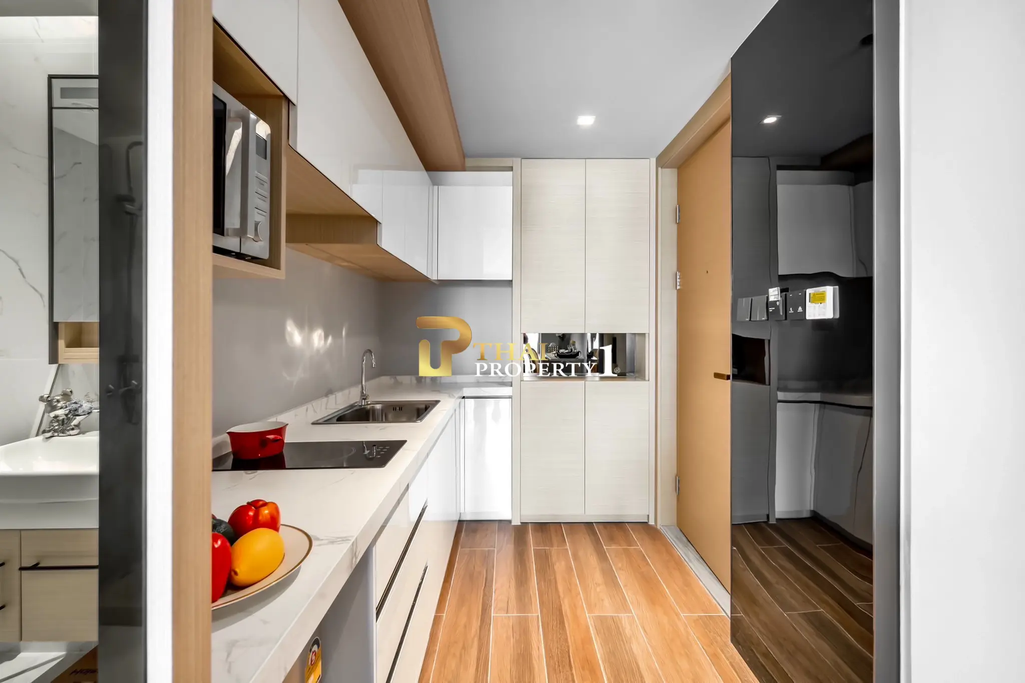 Condo for Sale – Beverly Mountain Bay Pattaya – Studio Extra Koh Larn View Only THB 5.23 Million