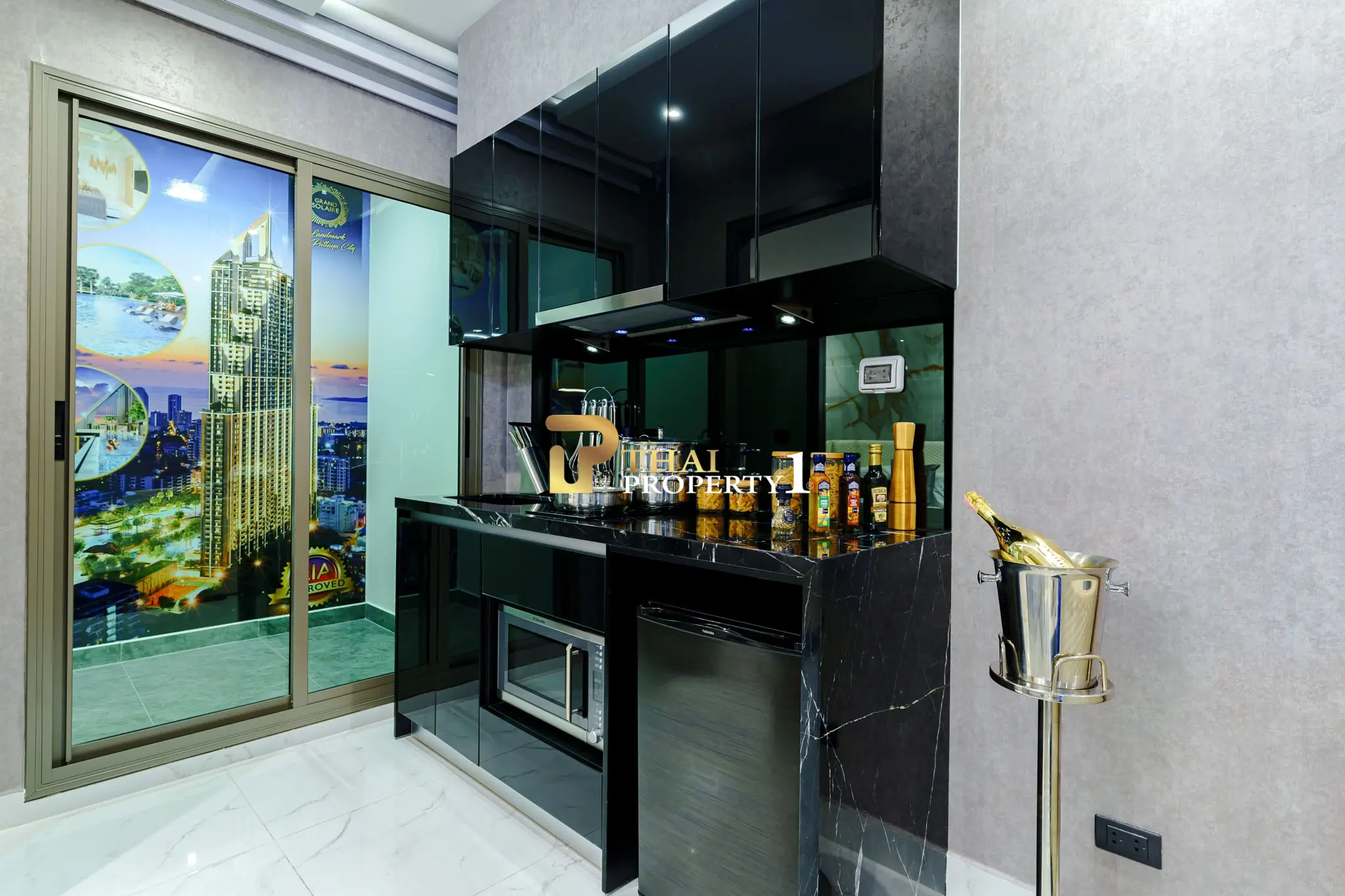 Sea View 1 Bedroom Condo for Sale - Grand Solaire Pattaya Foreign Quota